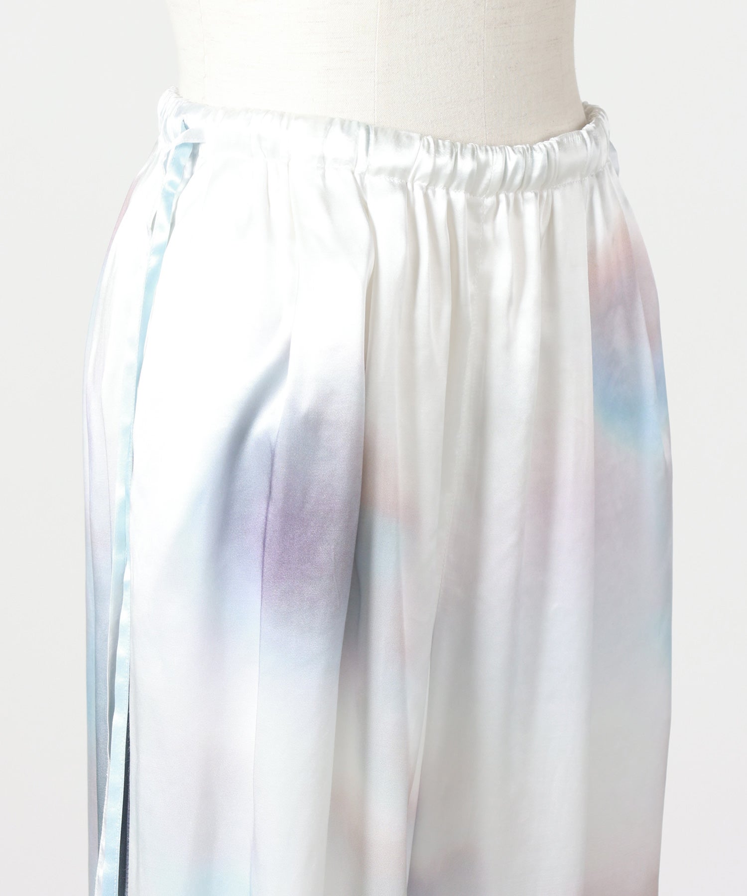 ENFOLD(エンフォルド)】 DRAWSTRING WIDE-PANTS｜PARIGOT ONLINE