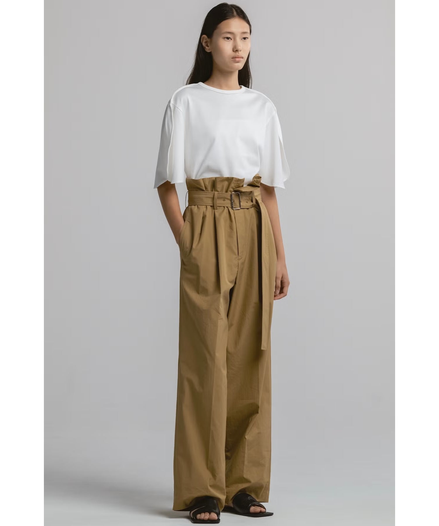 CINOH(チノ)】 TUCK BELT PANTS｜PARIGOT ONLINE（パリゴオンライン）