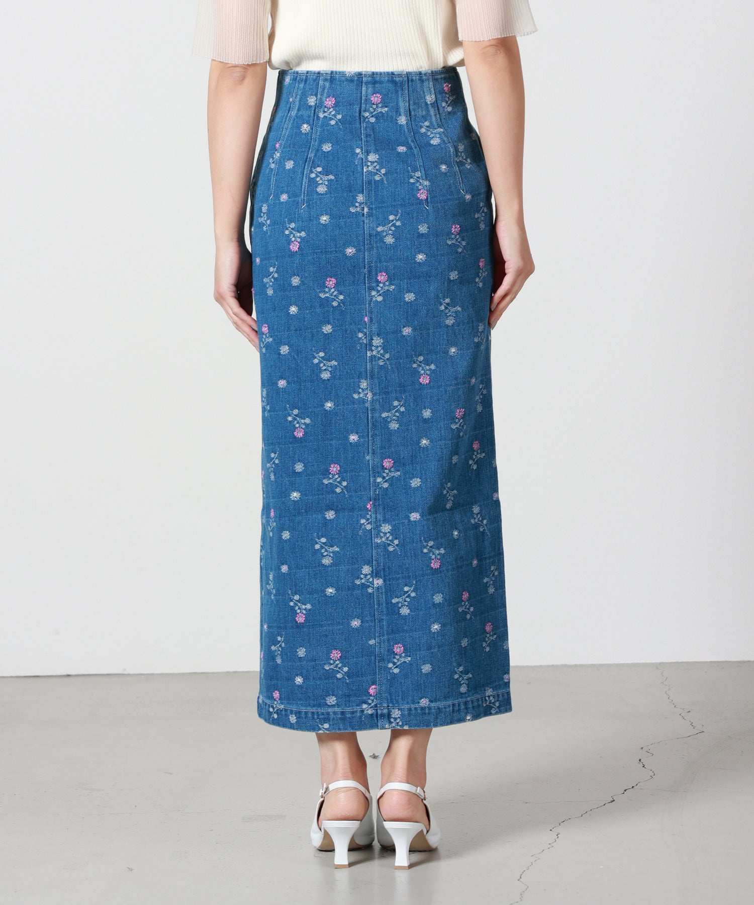 Mame Kurogouchi(マメ クロゴウチ)】 Floral Jacquard High Waisted