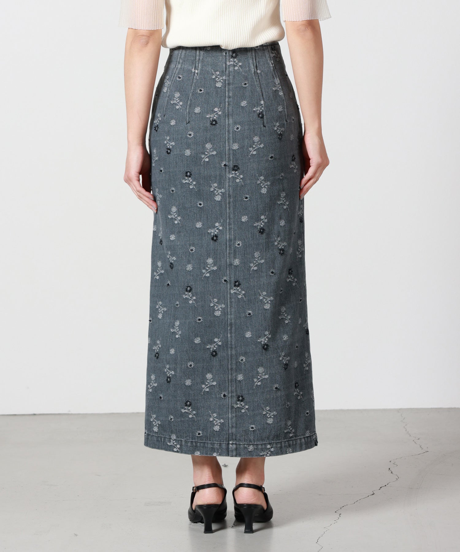 Mame Kurogouchi(マメ クロゴウチ)】 Floral Jacquard High Waisted