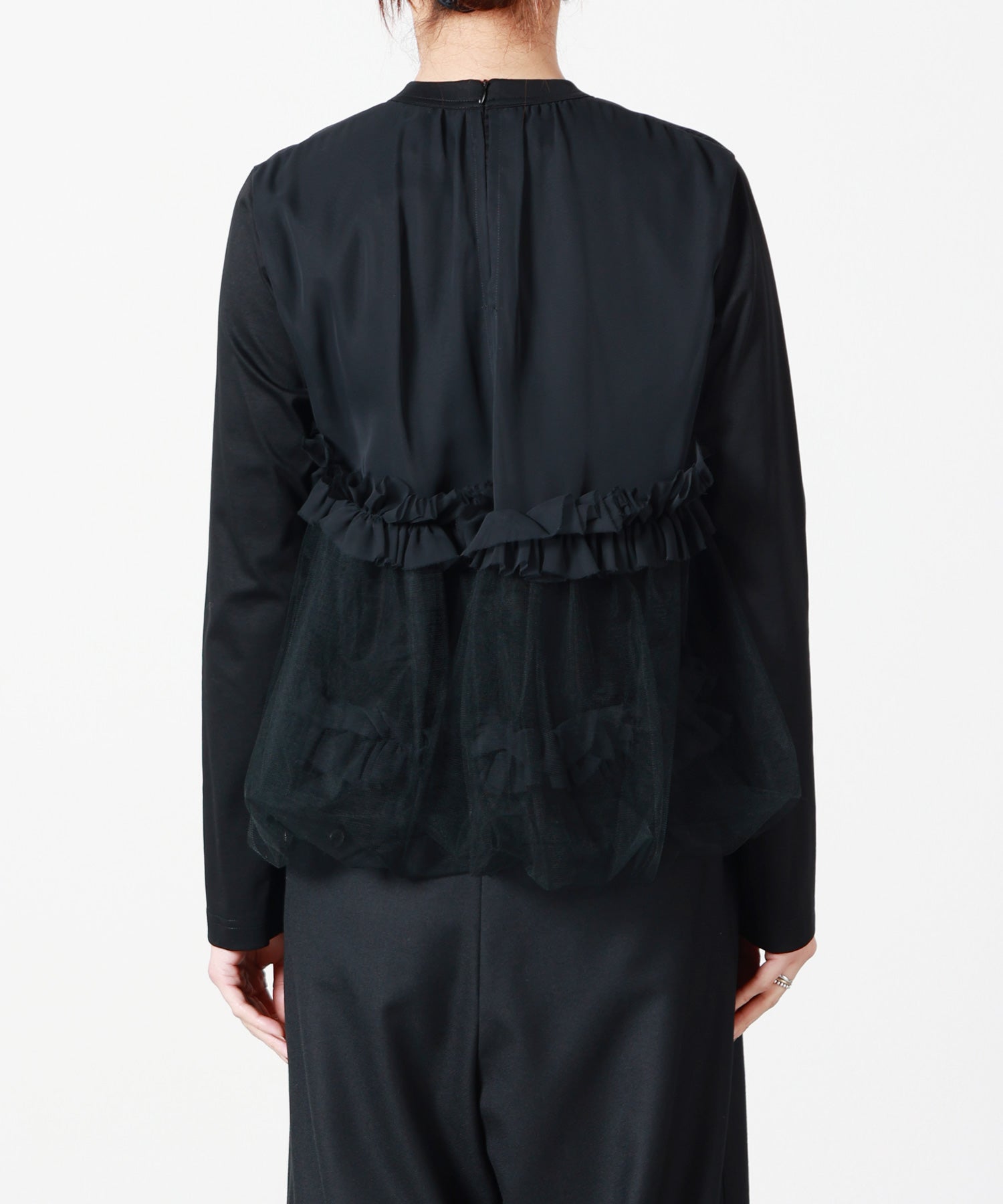 noir kei ninomiya(ノワール ケイニノミヤ)】 ラッフルトリムTシャツ