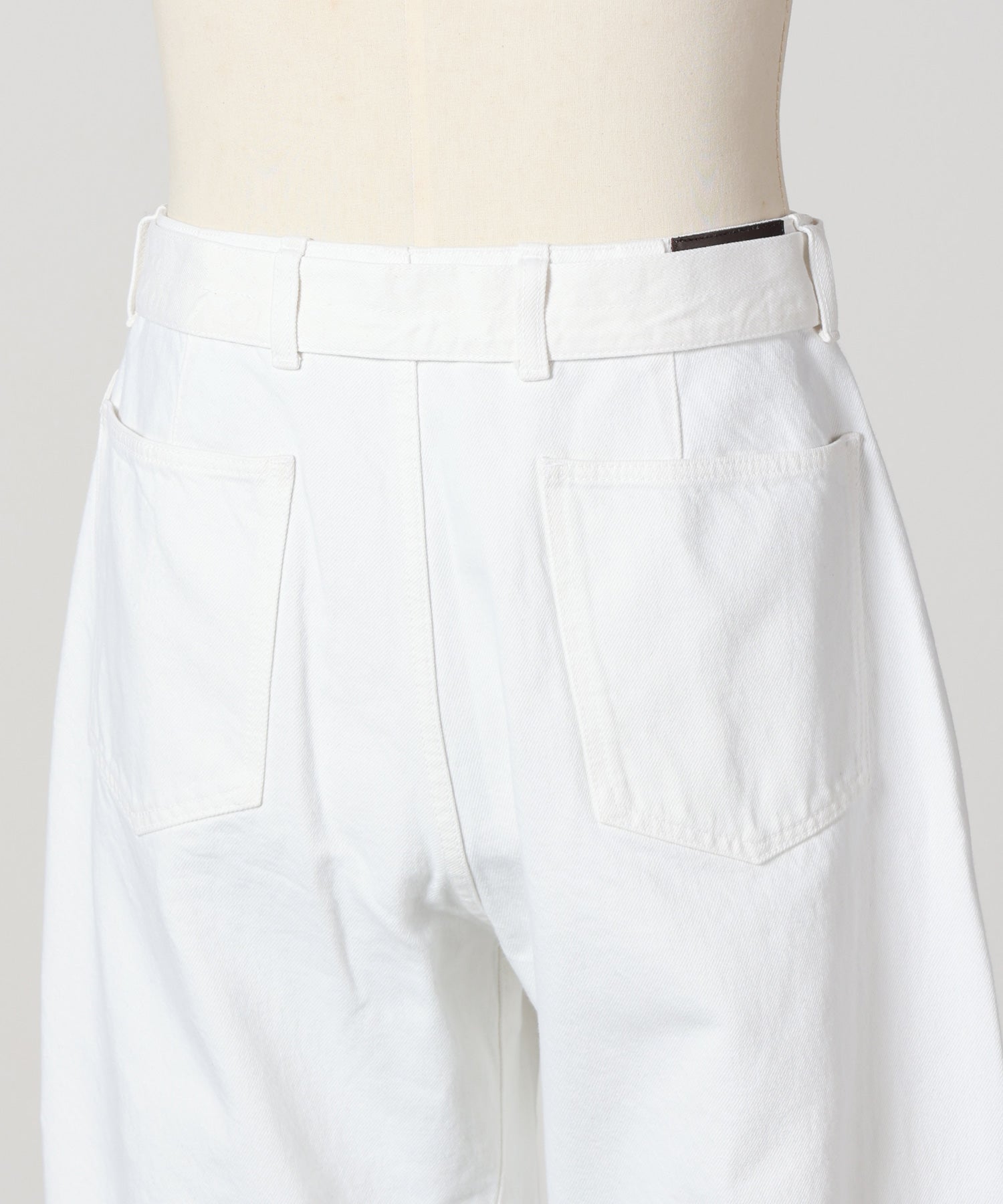 LEMAIRE(ルメール)】 TWISTED BELTED PANTS｜PARIGOT ONLINE（パリゴ