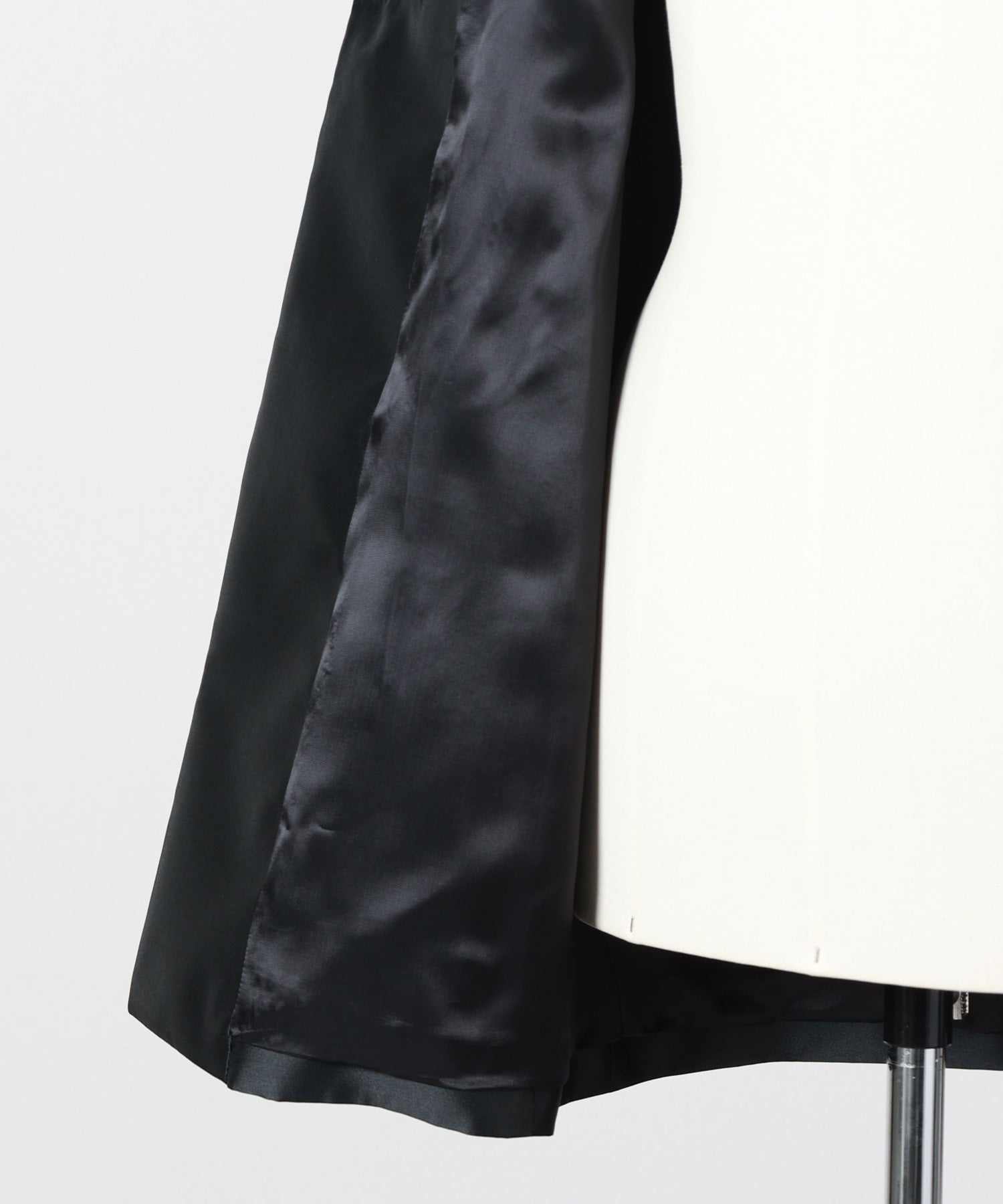 MM6 Maison Margiela(エムエムシックス メゾン マルジェラ)】 サテン
