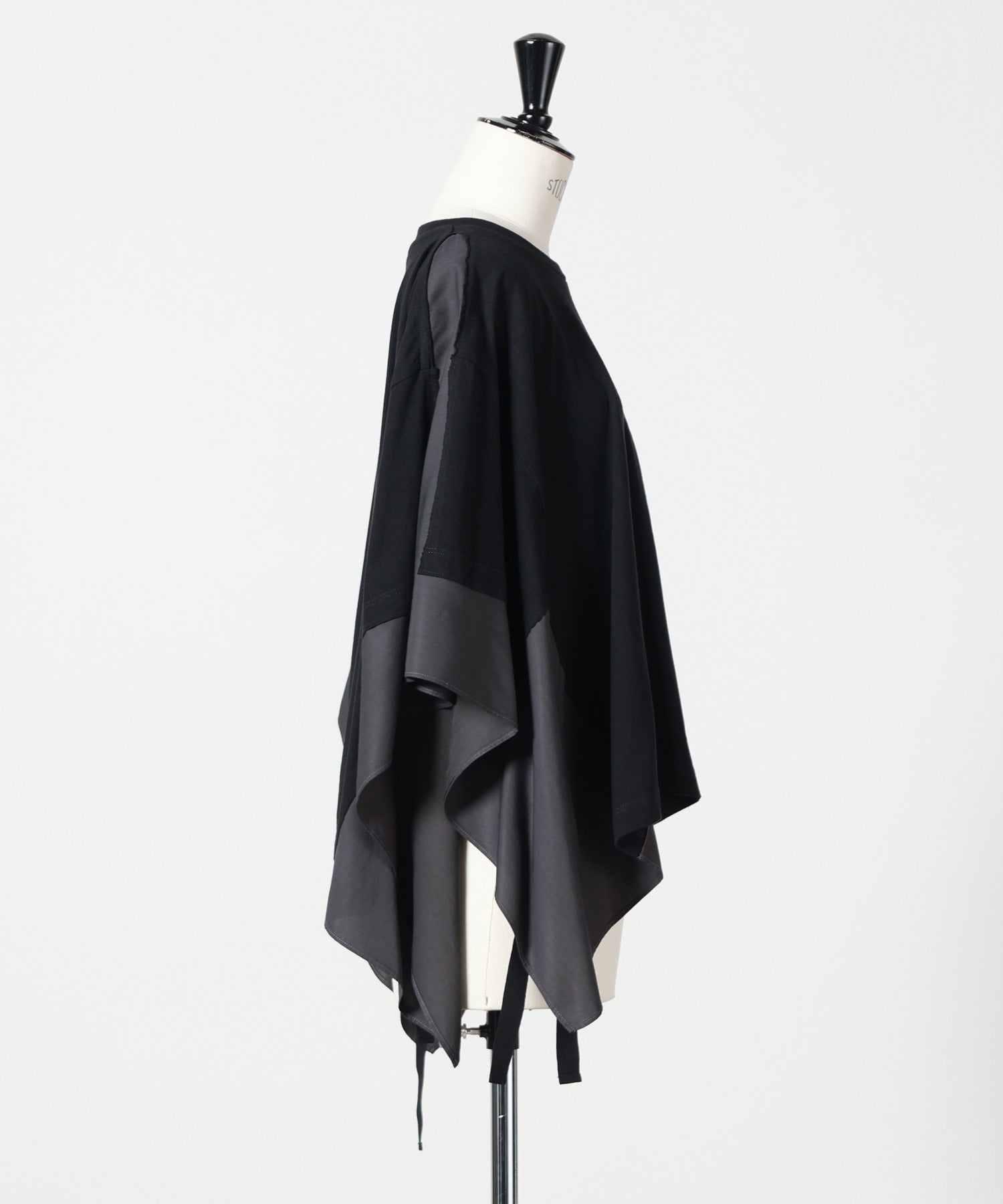 MM6 Maison Margiela(エムエムシックス メゾン マルジェラ)】 ラウンド