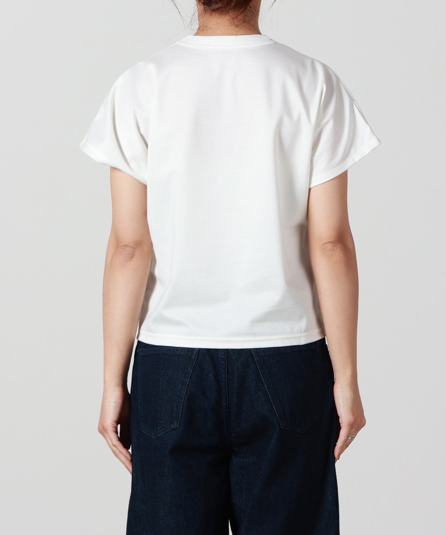 MURRAL(ミューラル)】 Flutter patchwork embroidered tops｜PARIGOT
