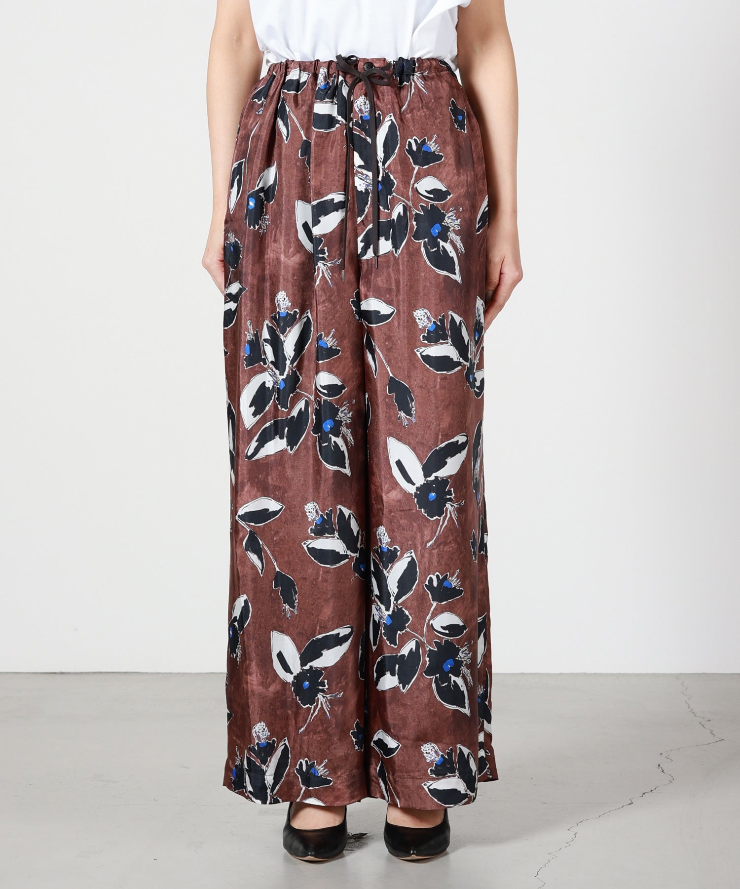 SACRA(サクラ)】 PAINTING FLORA WIDE PANTS｜PARIGOT ONLINE（パリゴ