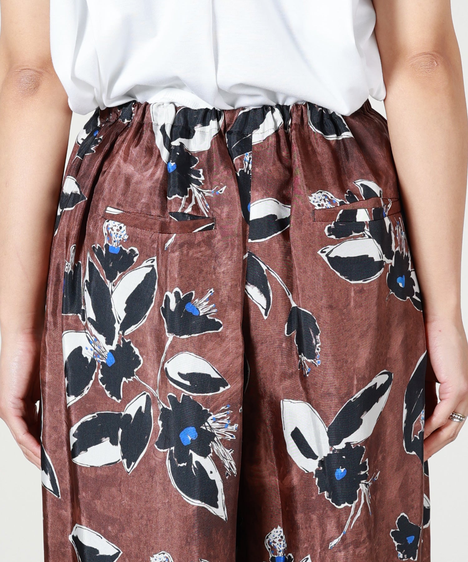 SACRA(サクラ)】 PAINTING FLORA WIDE PANTS｜PARIGOT ONLINE（パリゴ