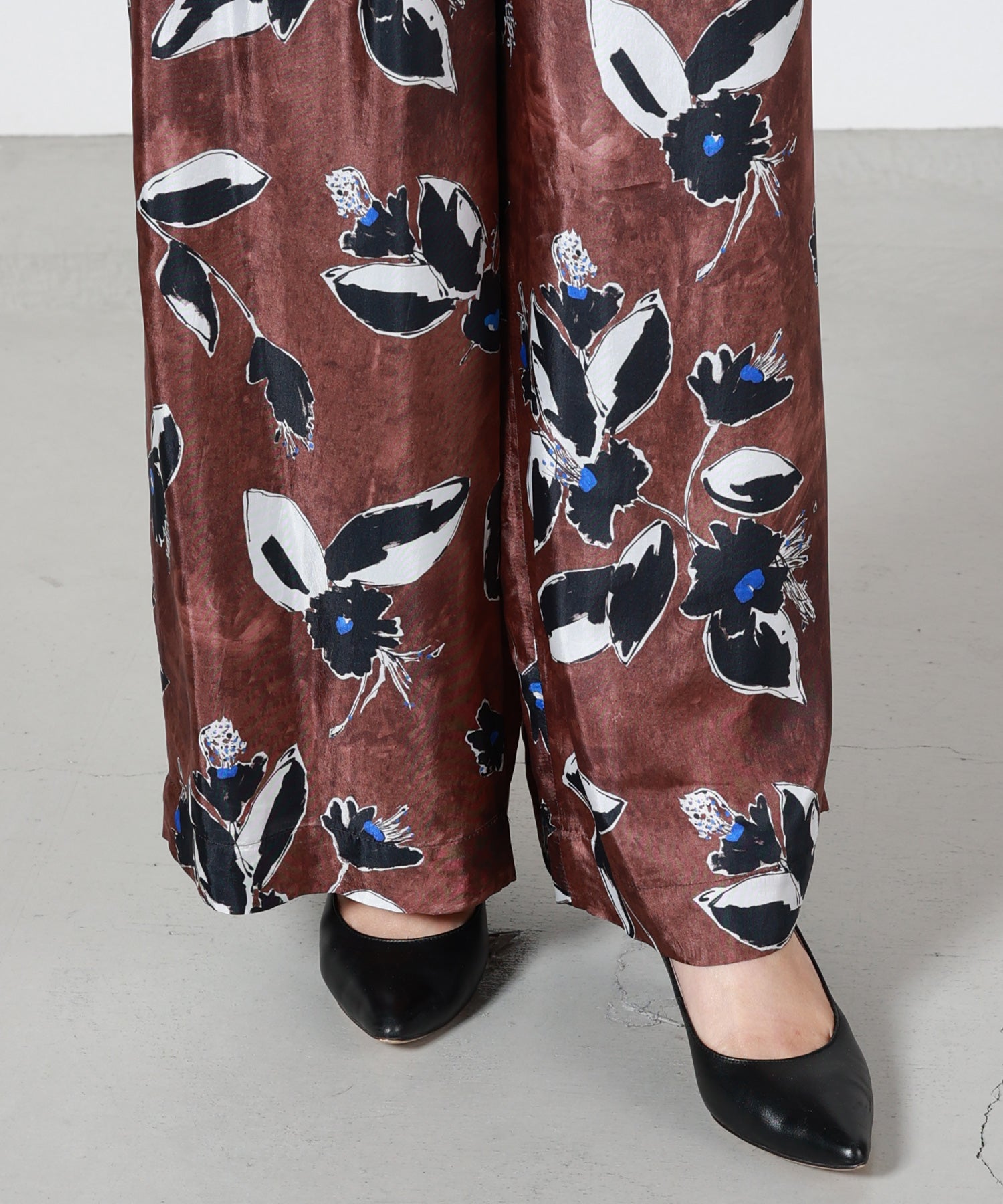 SACRA(サクラ)】 PAINTING FLORA WIDE PANTS｜PARIGOT ONLINE（パリゴ