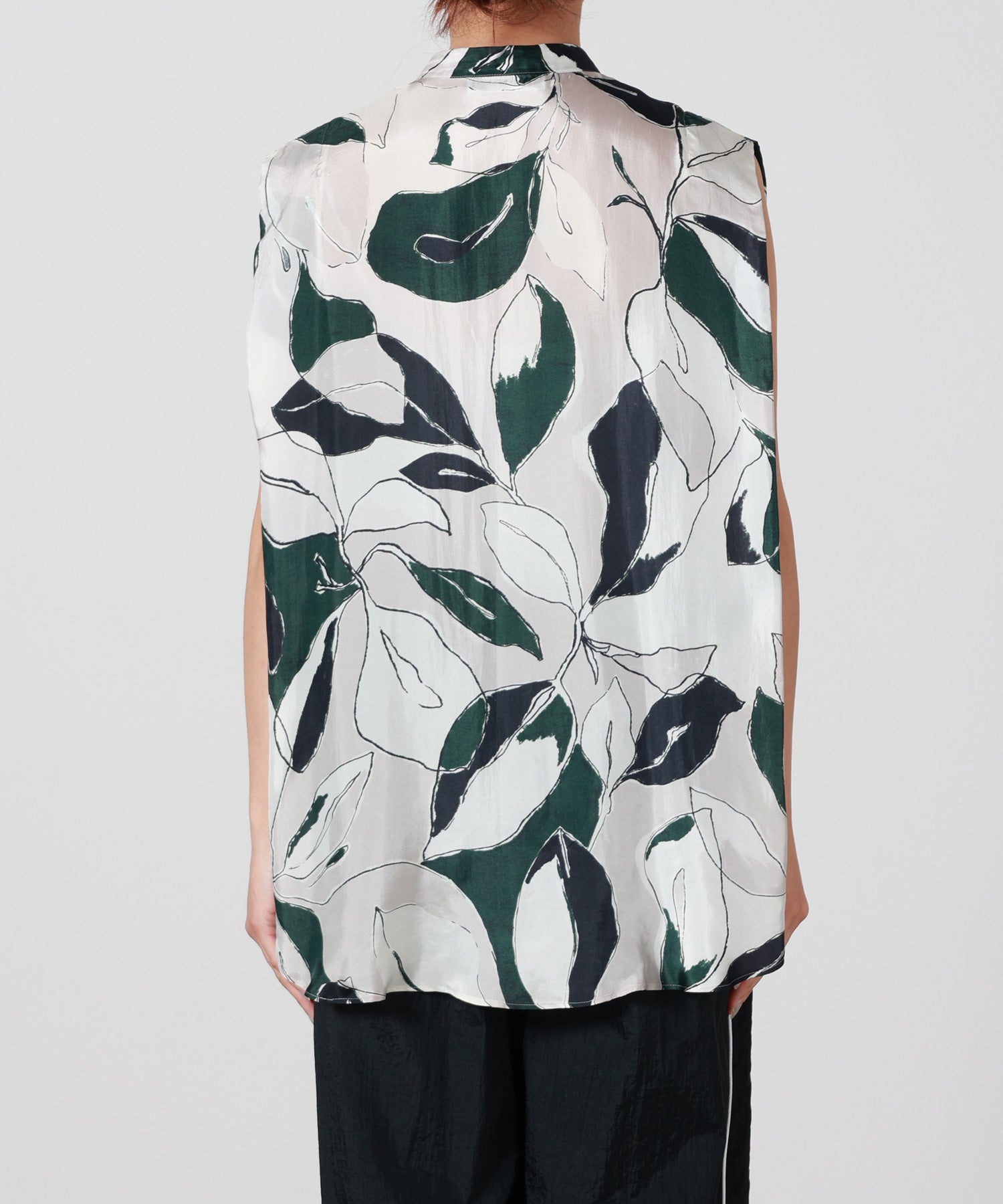 SACRA(サクラ)】 MODERN LEAVES TOP｜PARIGOT ONLINE（パリゴオンライン）