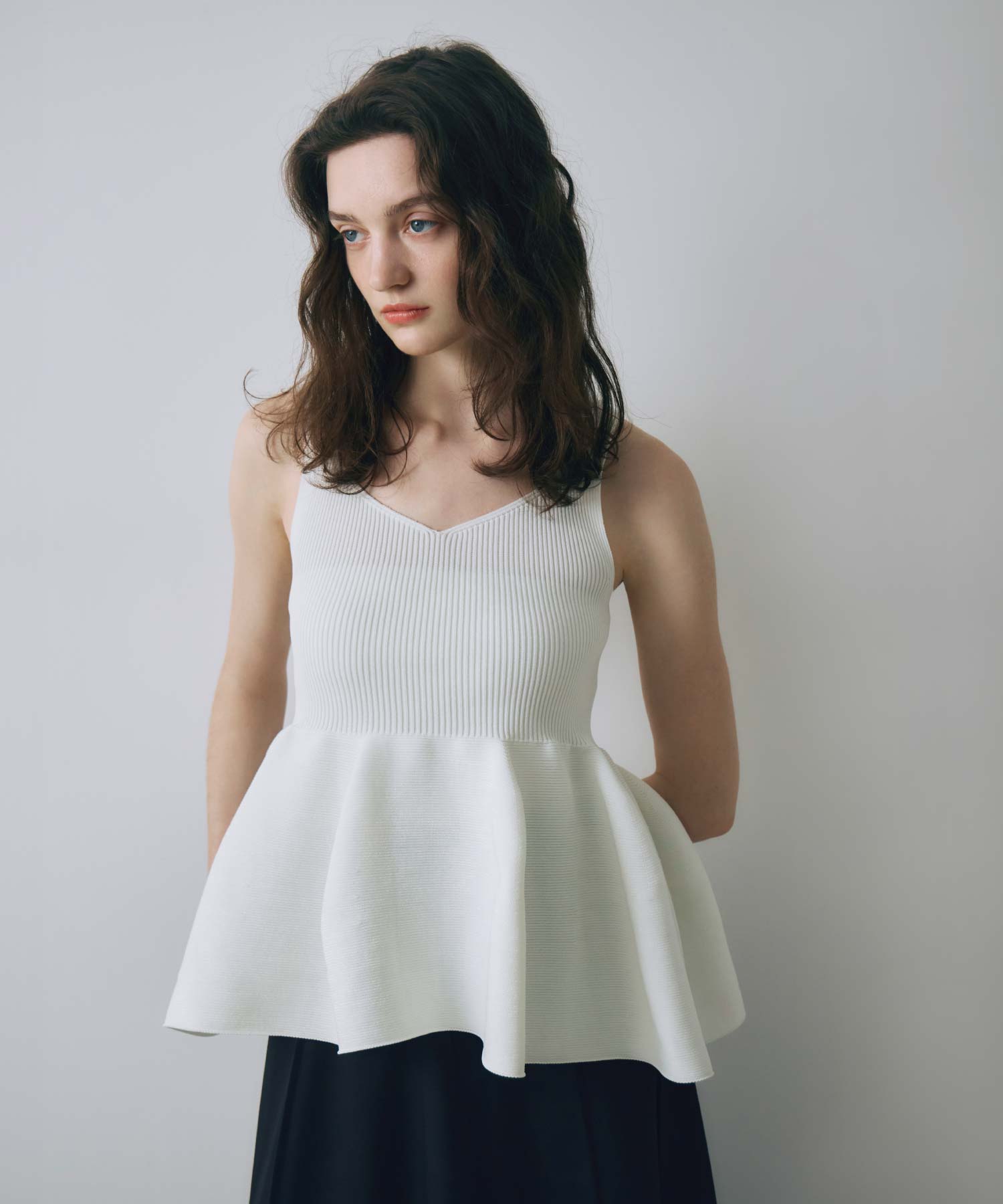 CFCL(シーエフシーエル)】 POTTERY GLITTER SLEEVELESS TOP｜PARIGOT