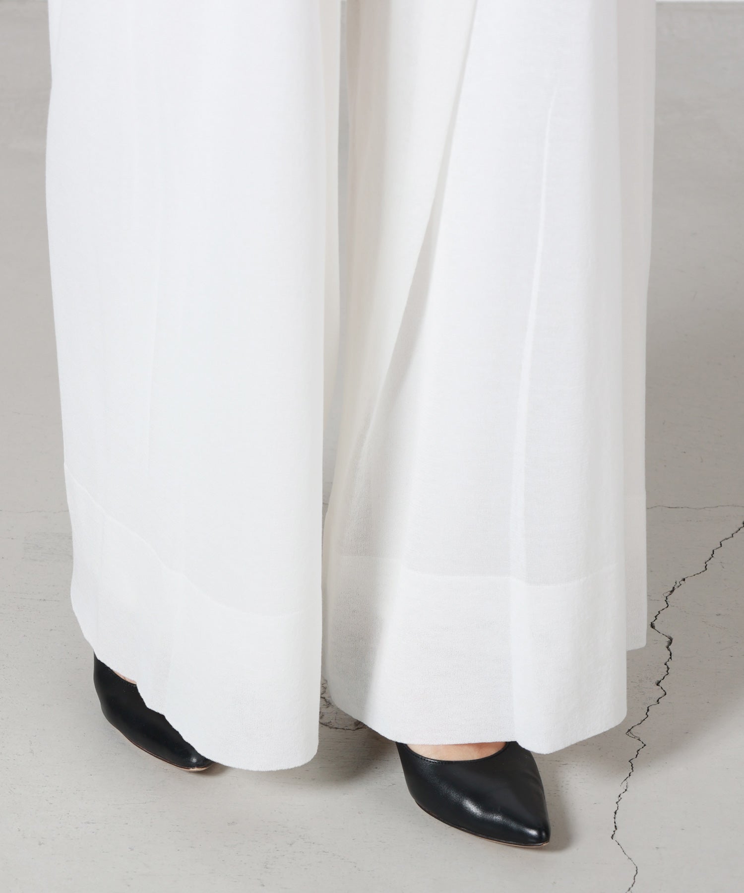 CFCL(シーエフシーエル)】 TC LUCENT SEMI WIDE PANTS｜PARIGOT ONLINE