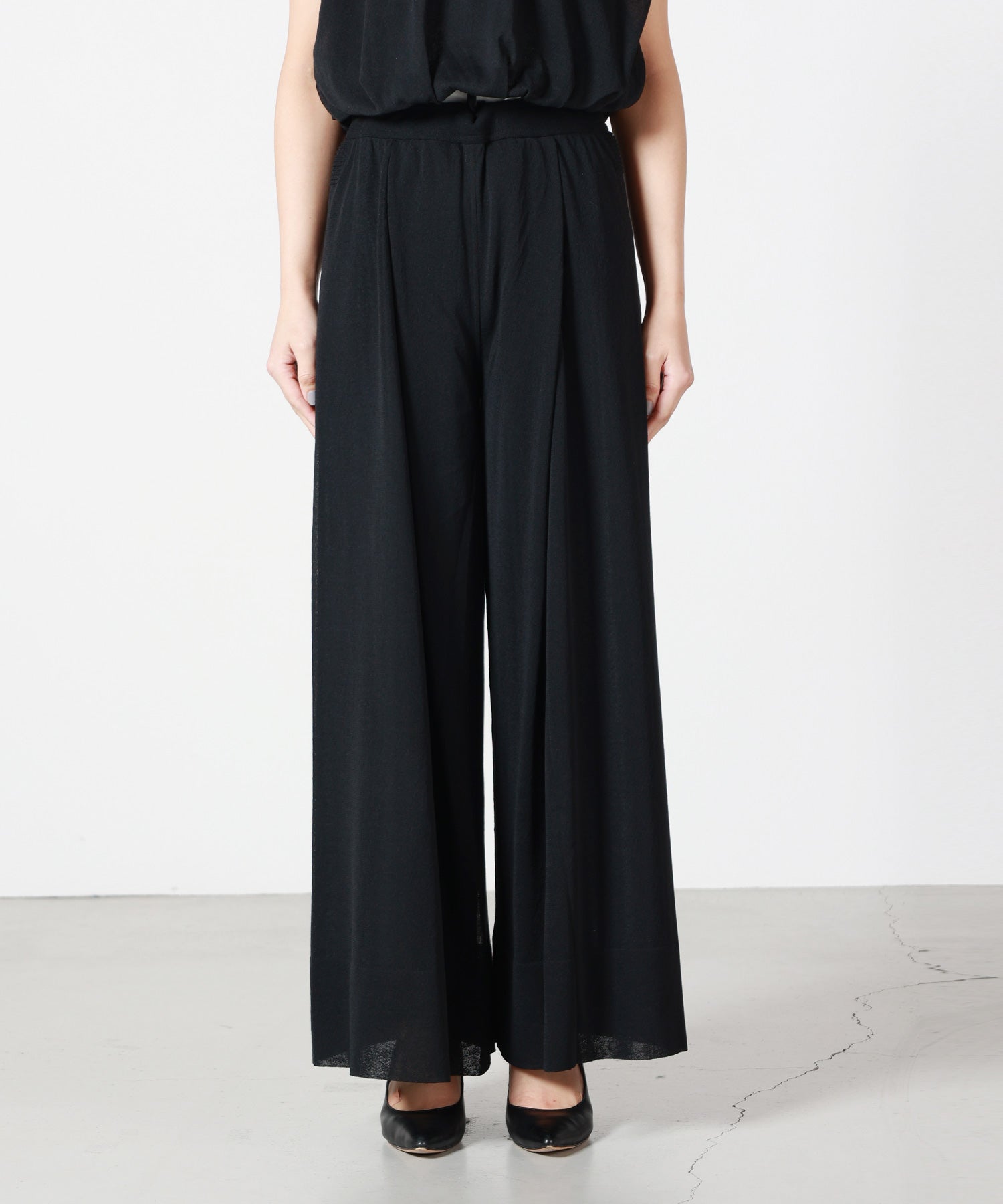CFCL(シーエフシーエル)】 TC LUCENT SEMI WIDE PANTS｜PARIGOT ONLINE