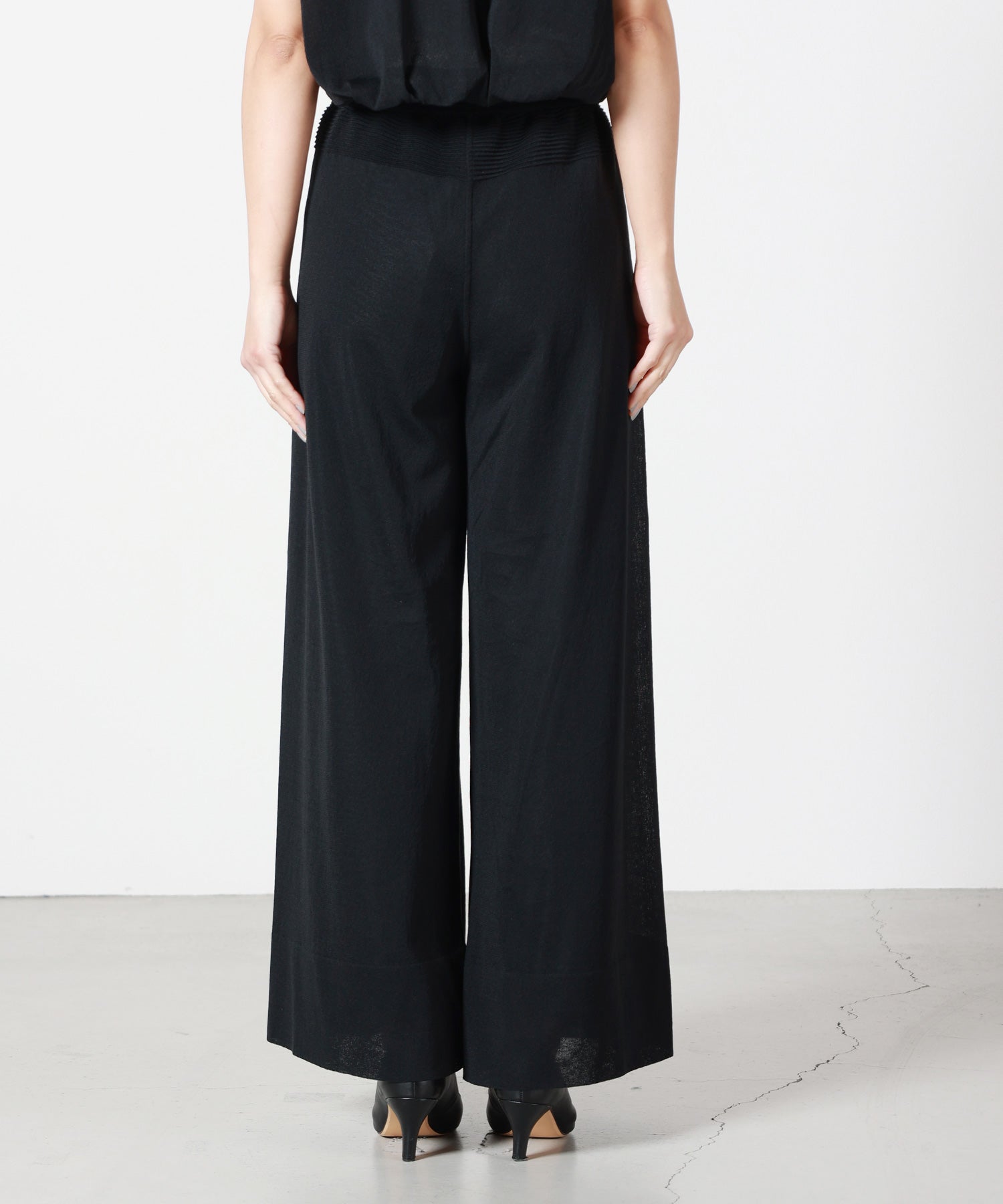 CFCL(シーエフシーエル)】 TC LUCENT SEMI WIDE PANTS｜PARIGOT ONLINE