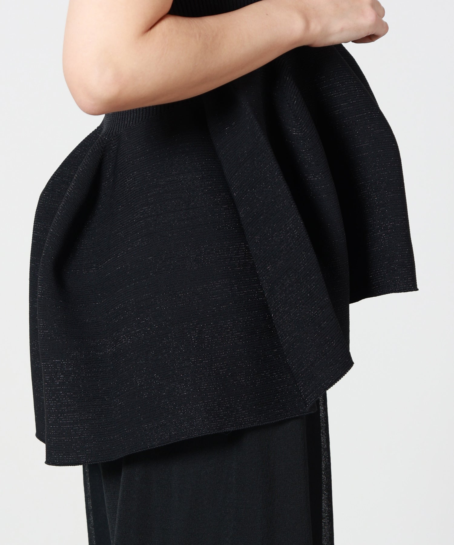 CFCL(シーエフシーエル)】 POTTERY GLITTER SLEEVELESS TOP｜PARIGOT
