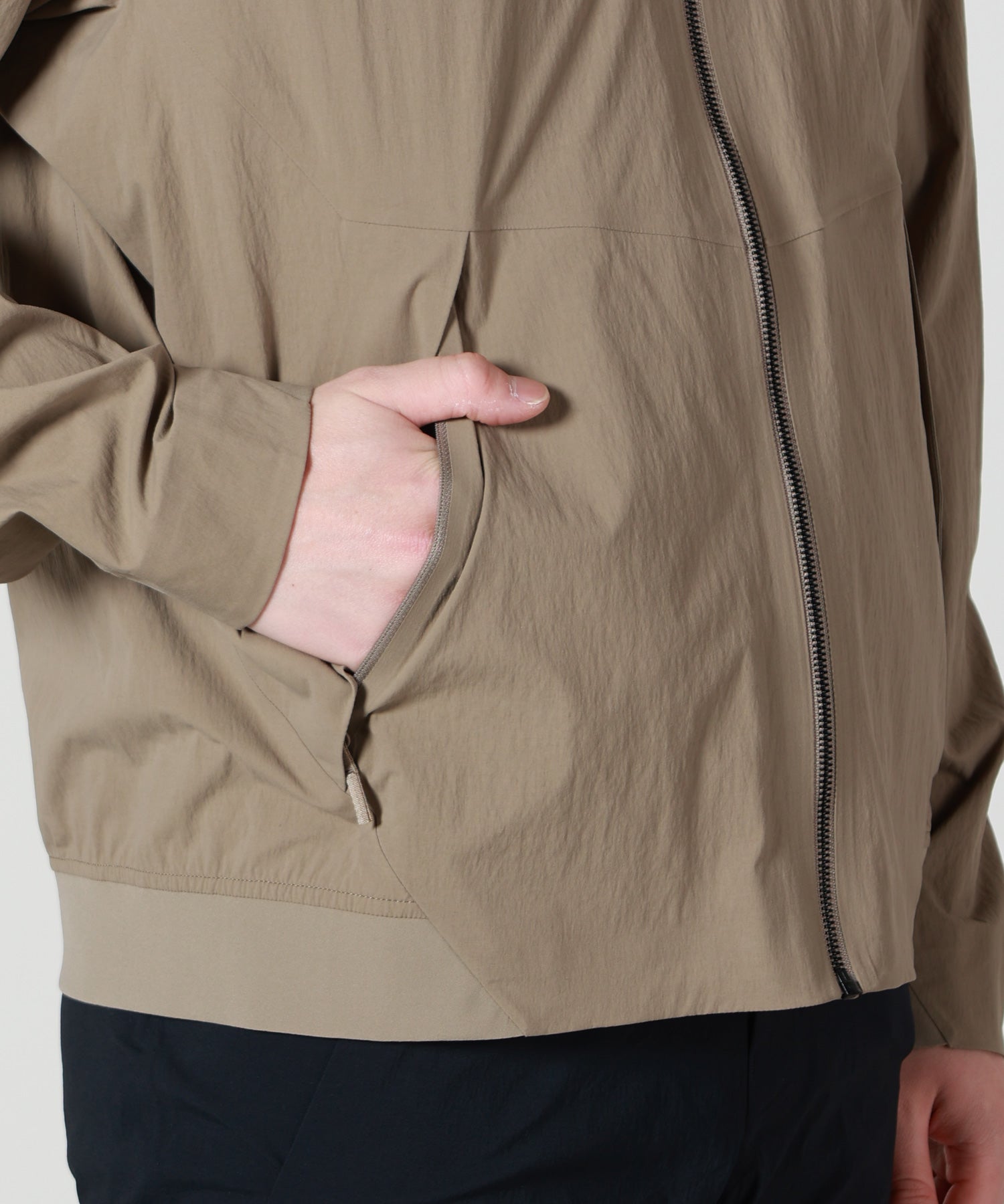 ARC'TERYX VEILANCE(アークテリクス ヴェイランス)】 Diode Bomber