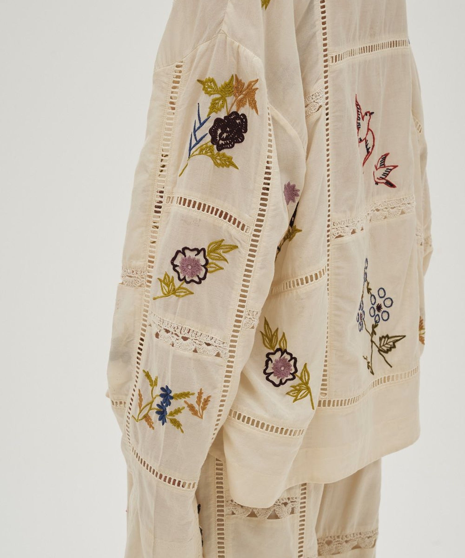 TODAYFUL(トゥデイフル)】 Embroidery Patchwork Shirts｜PARIGOT
