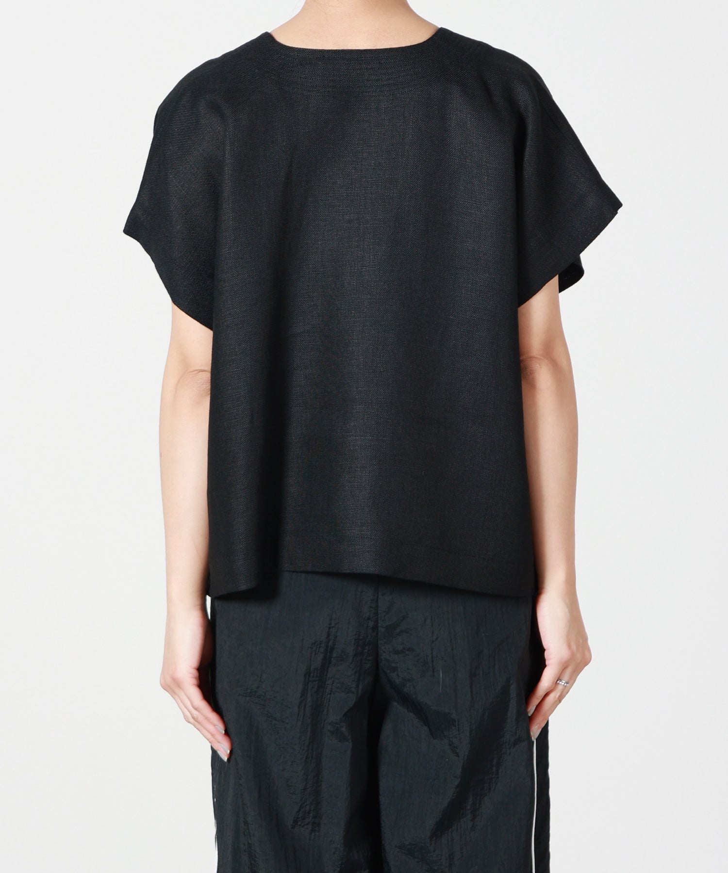 SACRA(サクラ)】 RUSTIC LINEN TOP｜PARIGOT ONLINE（パリゴオンライン）