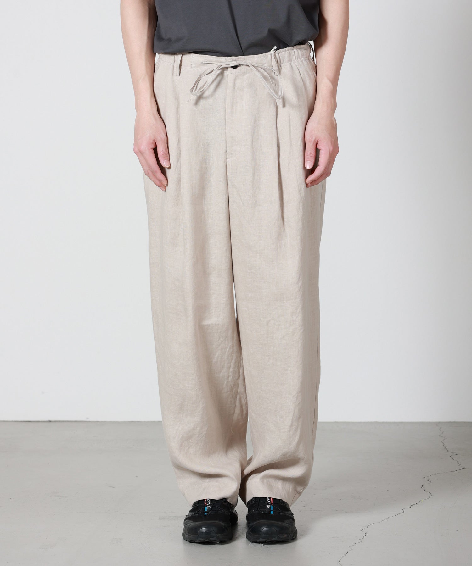 MARKAWARE(マーカウェア)】 DOUBLE PLEATED EASY TROUSERS｜PARIGOT