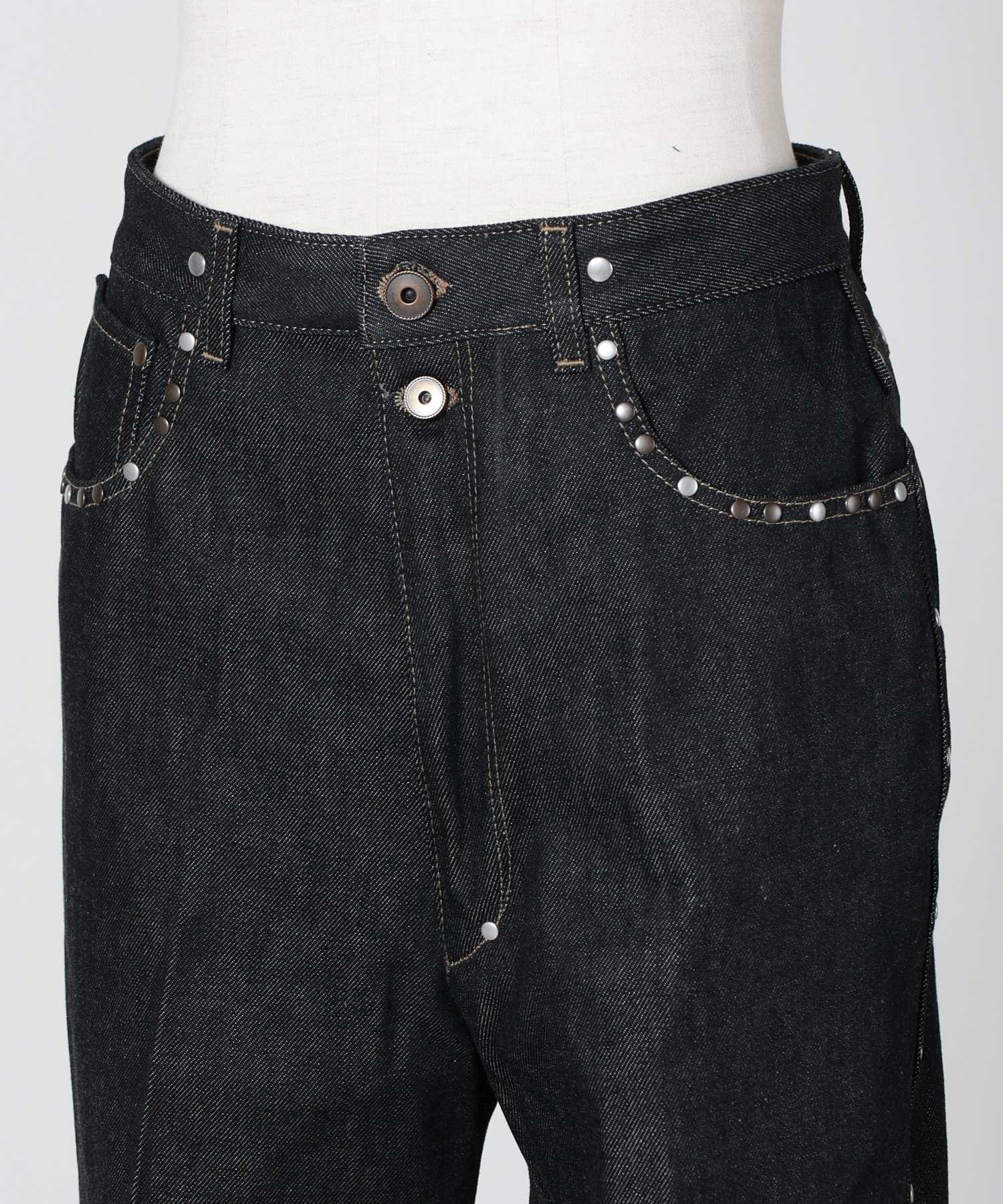 LEMAIRE(ルメール)】 HIGH WAISTED STRAIGHT PANTS WITH STUDS