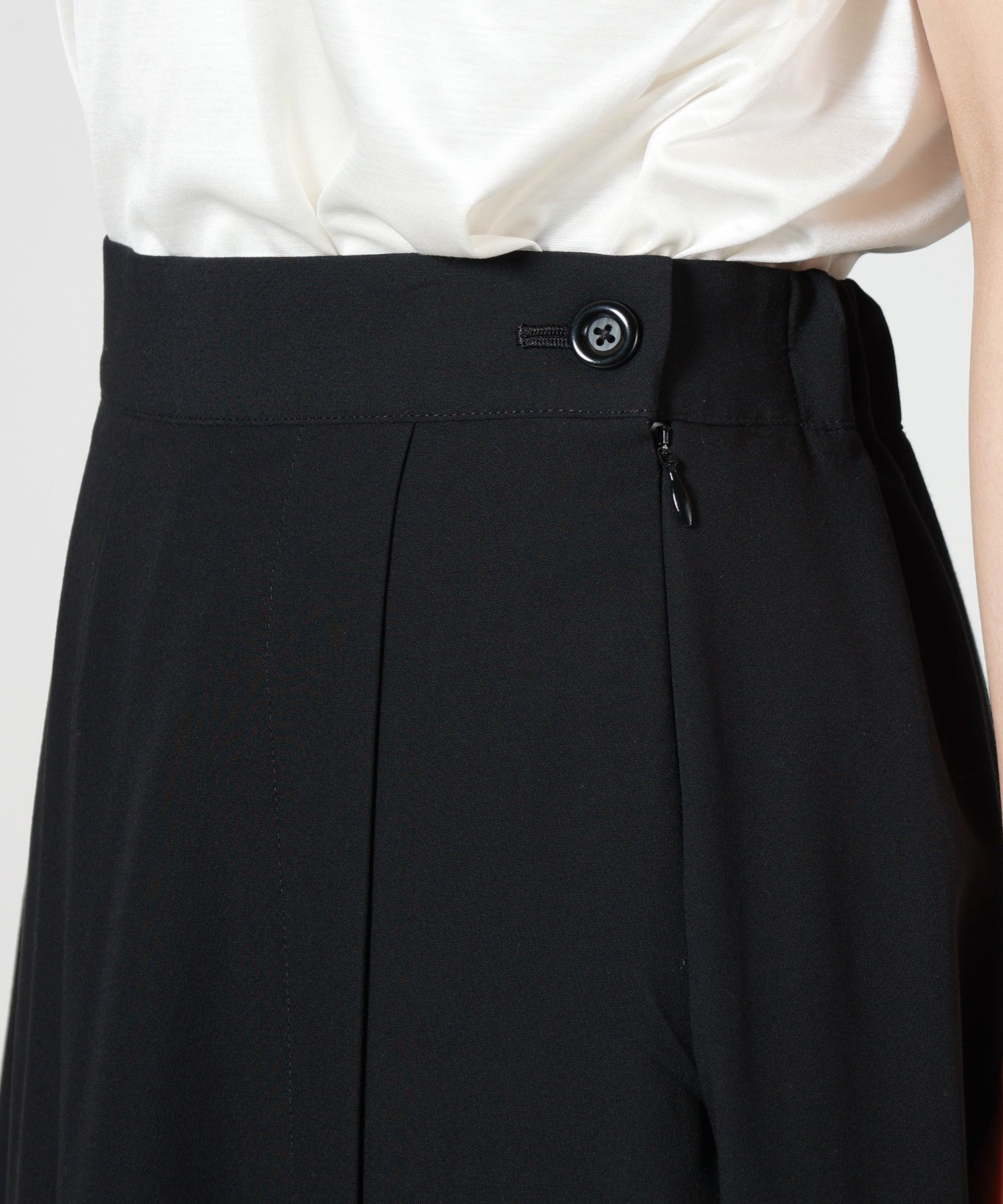 UJOH(ウジョー)】 Slit Culottes｜PARIGOT ONLINE（パリゴオンライン）