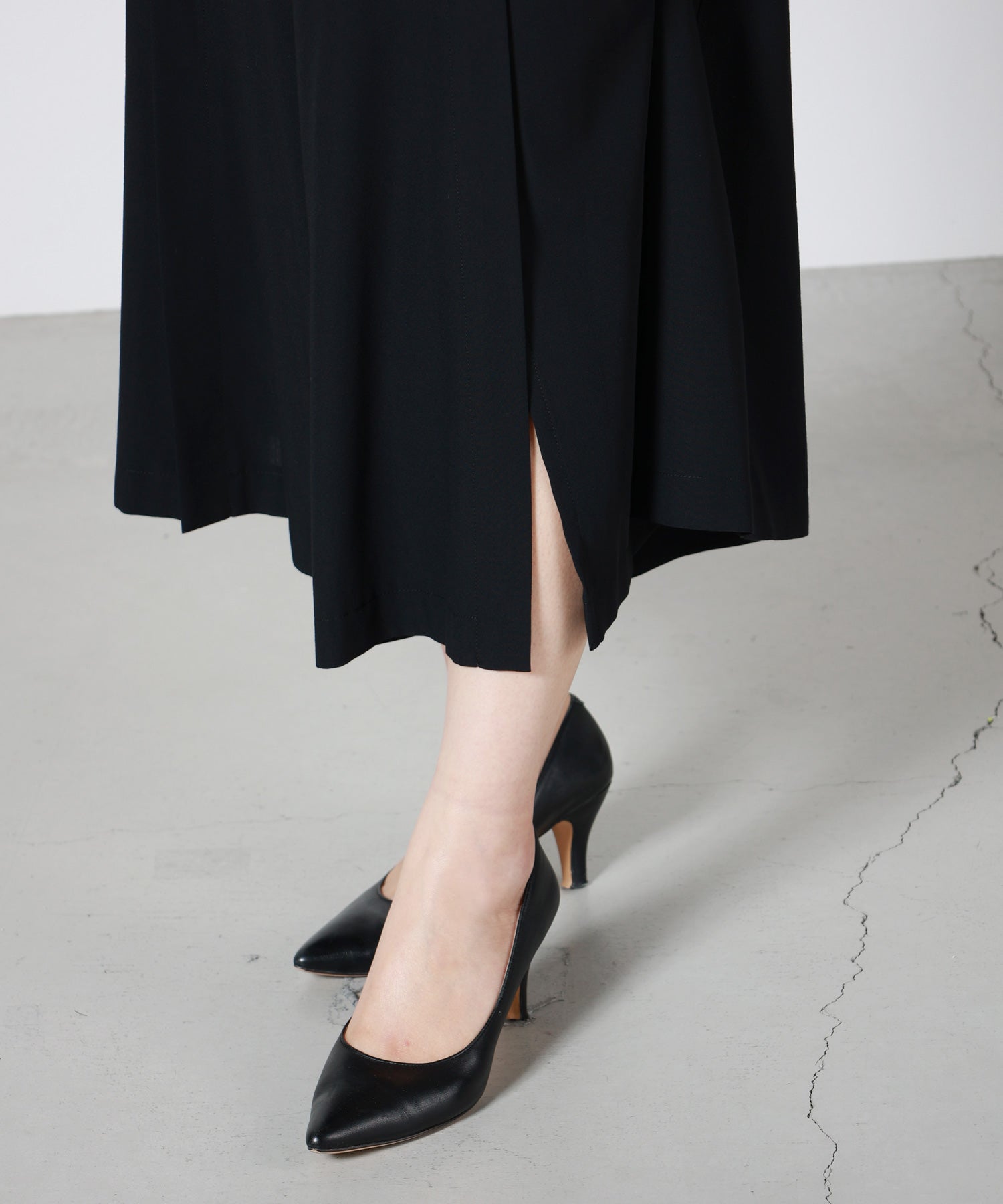 UJOH(ウジョー)】 Slit Culottes｜PARIGOT ONLINE（パリゴオンライン）