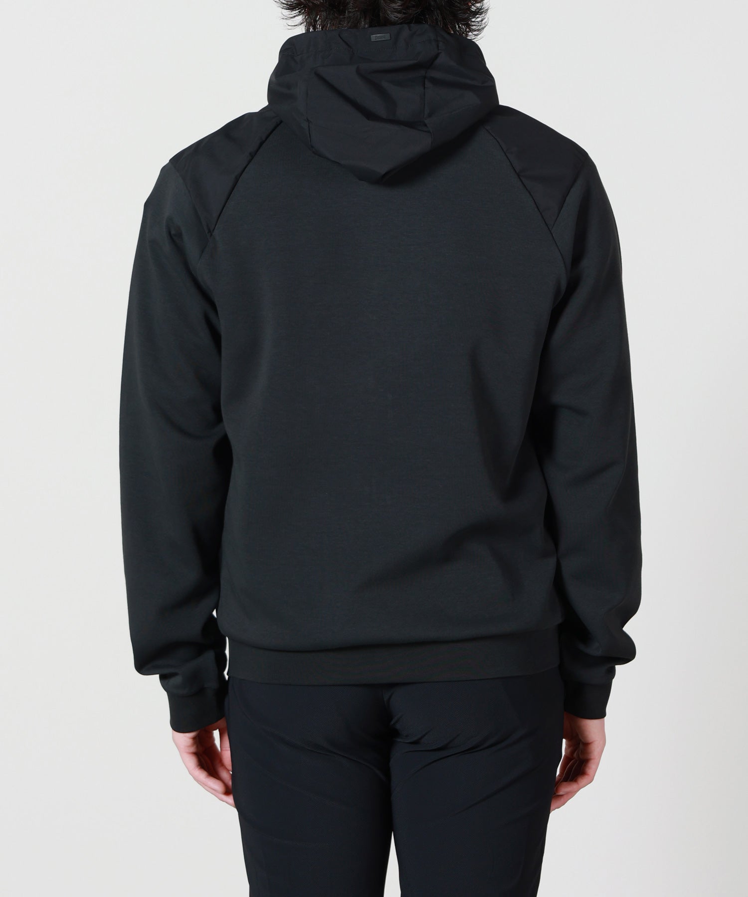 HERNO(ヘルノ)】 ZIP-UP HOODED JACKET｜PARIGOT ONLINE（パリゴ