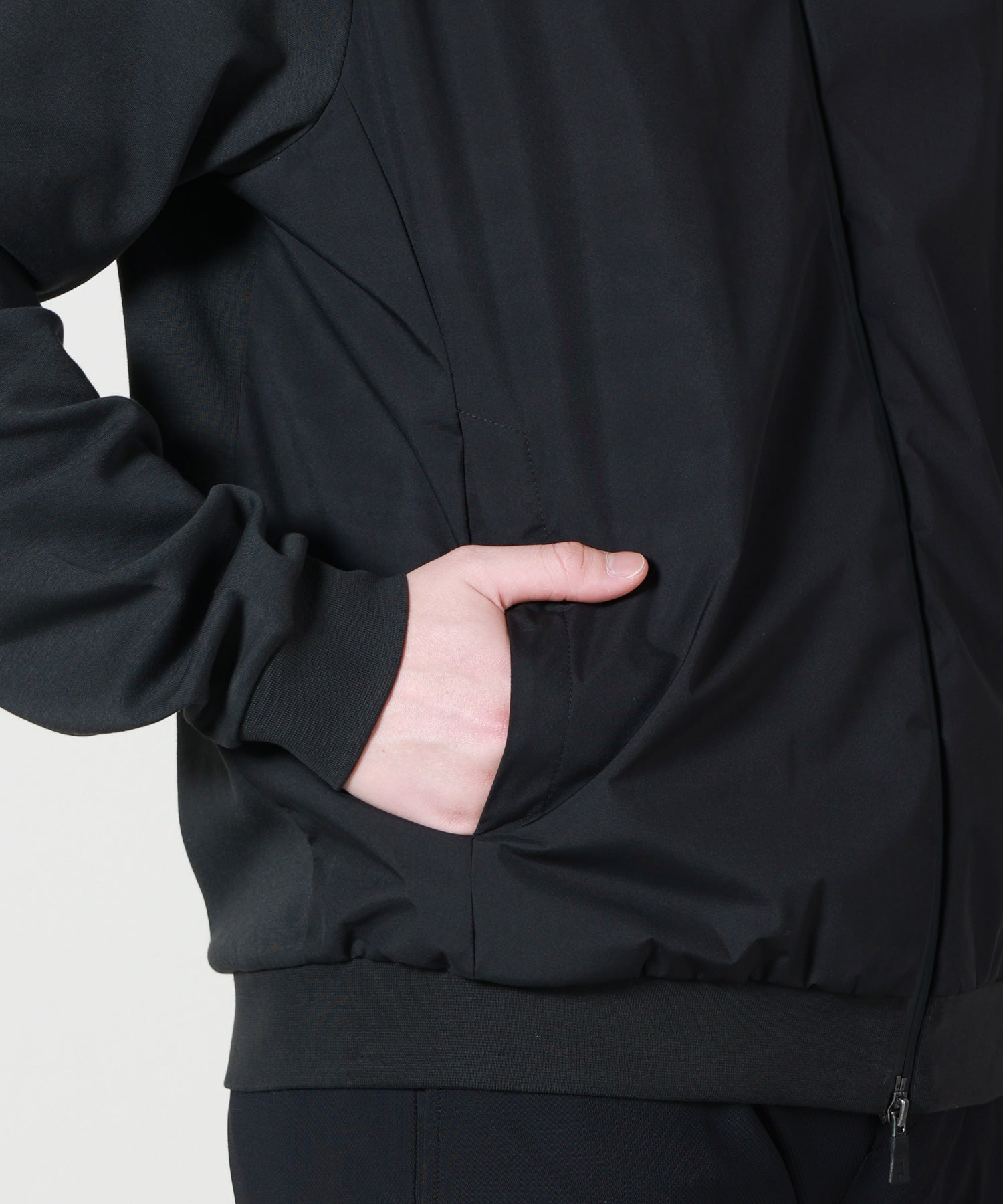 HERNO(ヘルノ)】 ZIP-UP HOODED JACKET｜PARIGOT ONLINE（パリゴ