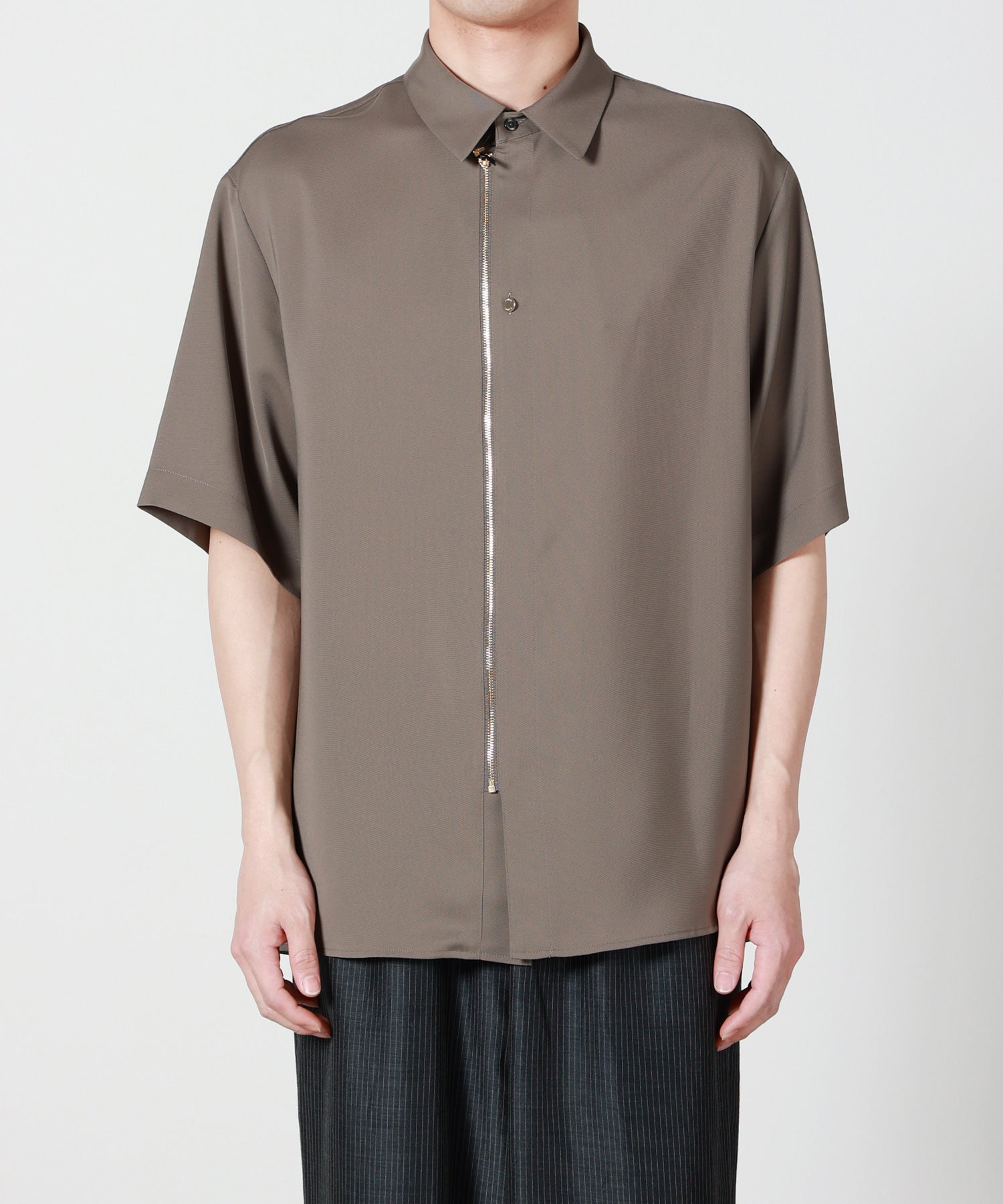 CULLNI(クルニ)】 Airy Cloth Short Sleeve Zip Up Shirt｜PARIGOT