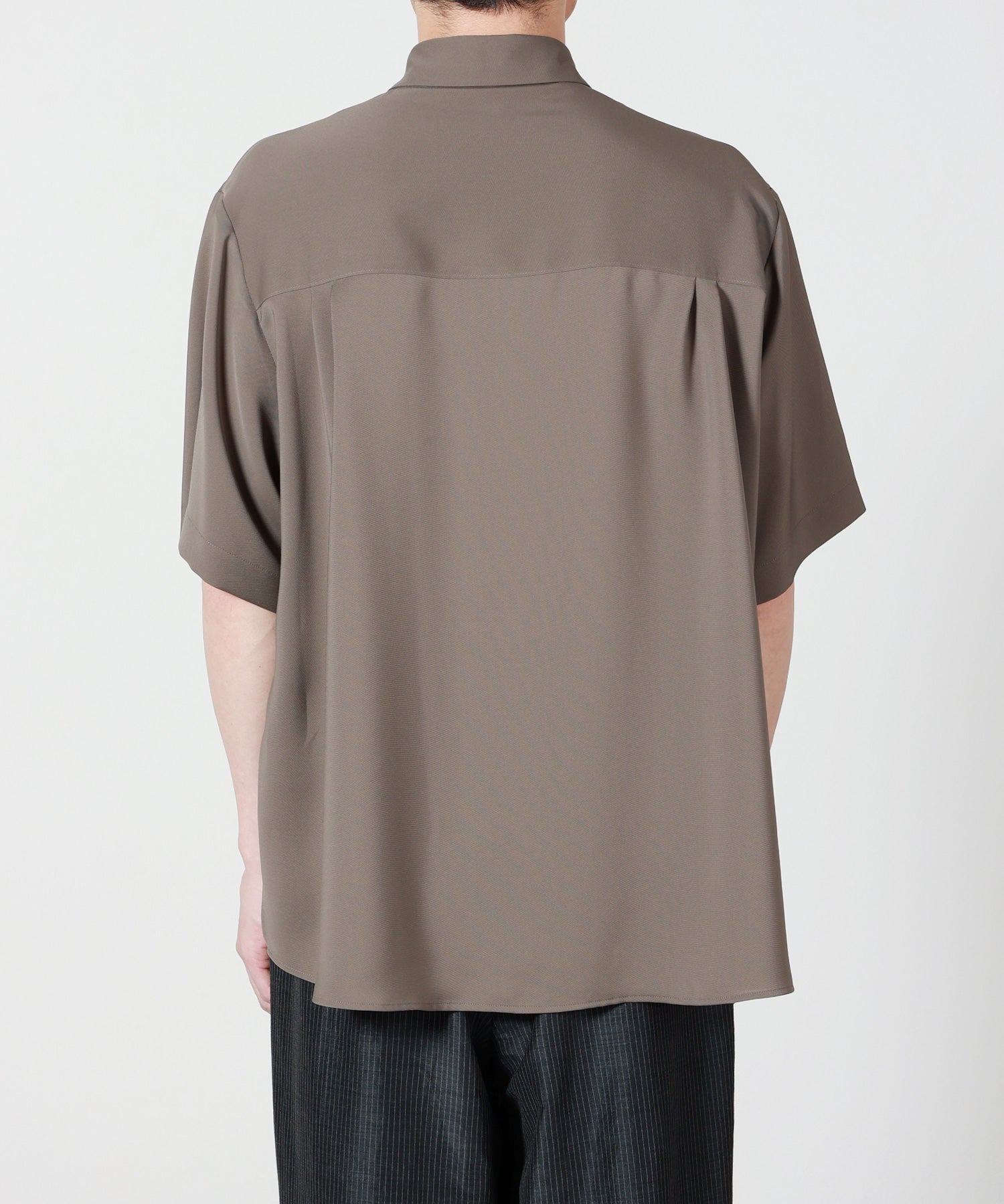 CULLNI(クルニ)】 Airy Cloth Short Sleeve Zip Up Shirt｜PARIGOT