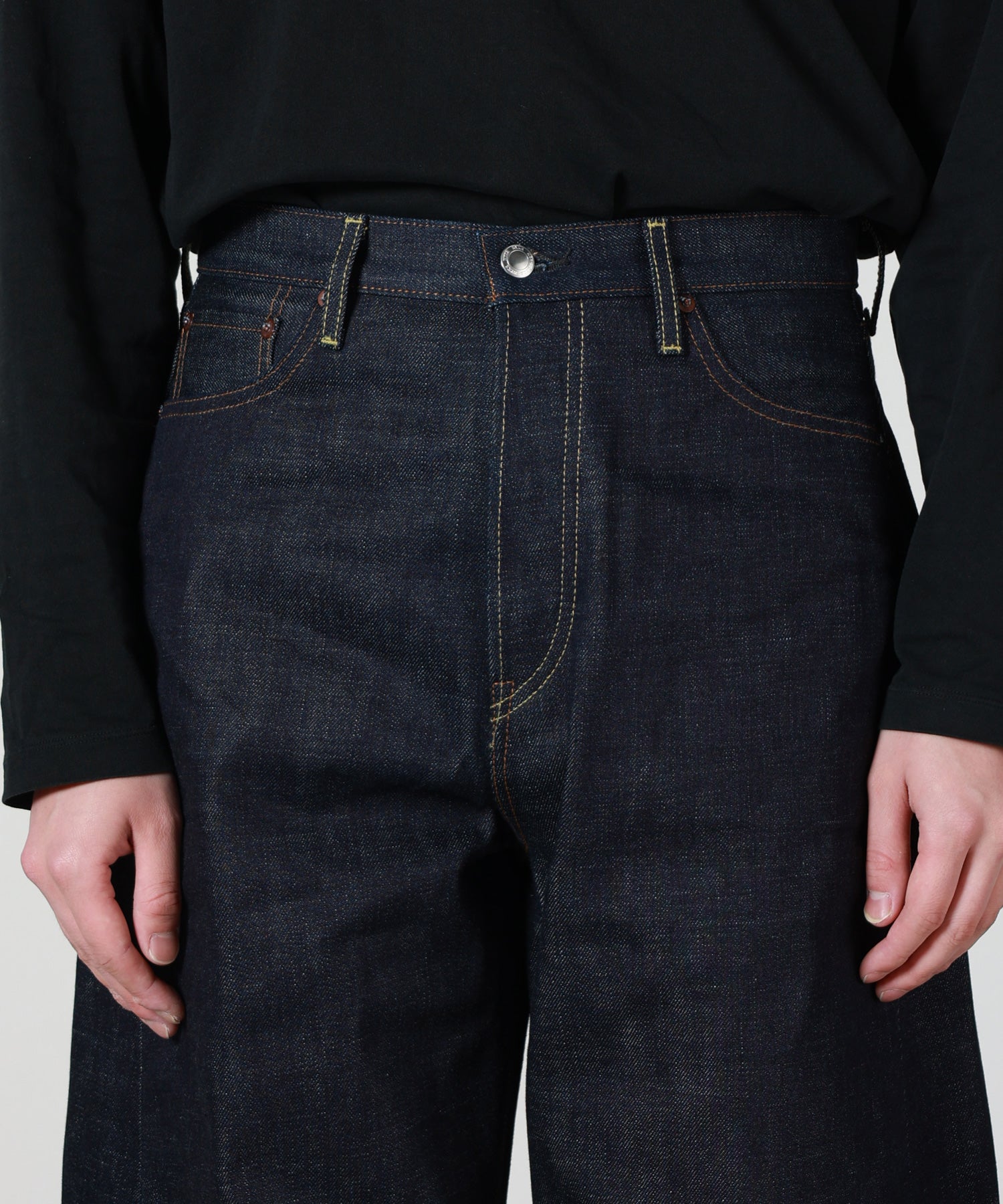 HYKE(ハイク)】 BARREL-LEG DENIM JEANS｜PARIGOT ONLINE（パリゴ