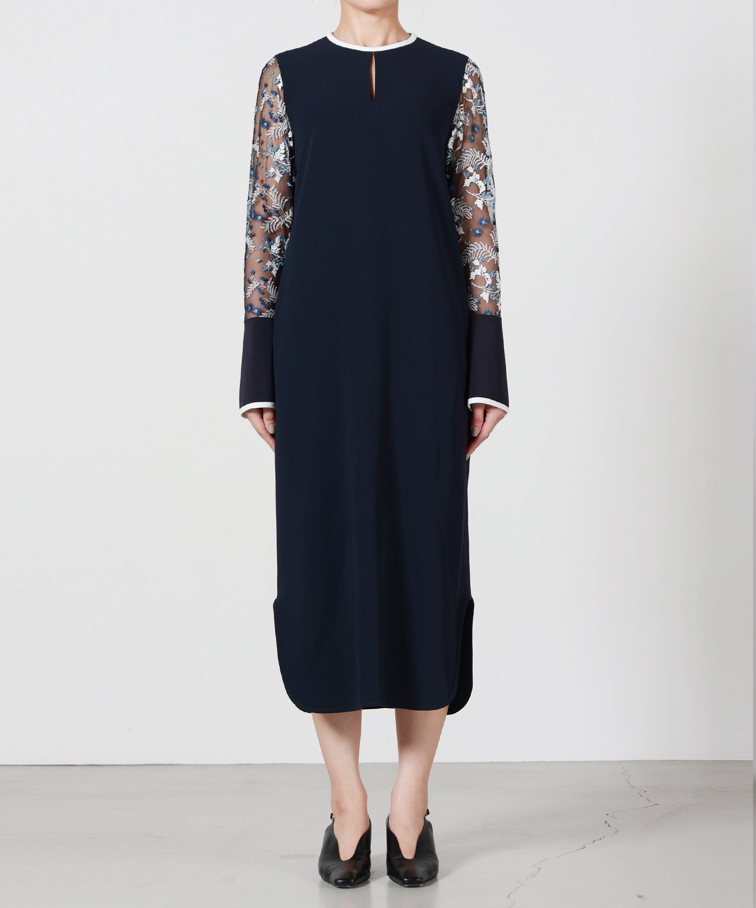 Mame Kurogouchi(マメ クロゴウチ)】 Tulle Lace Sleeve Classic Dress