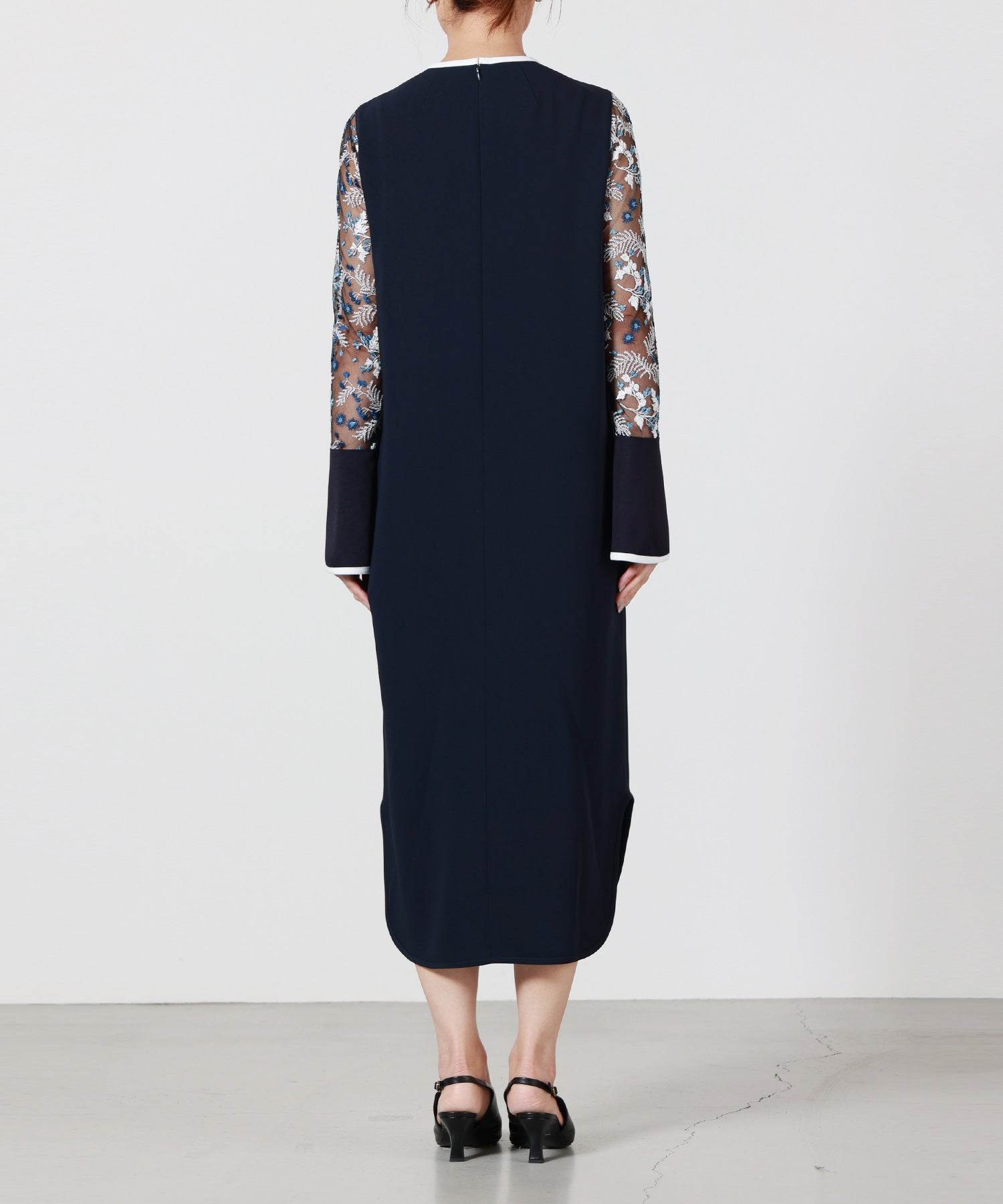 Mame Kurogouchi(マメ クロゴウチ)】 Tulle Lace Sleeve Classic Dress