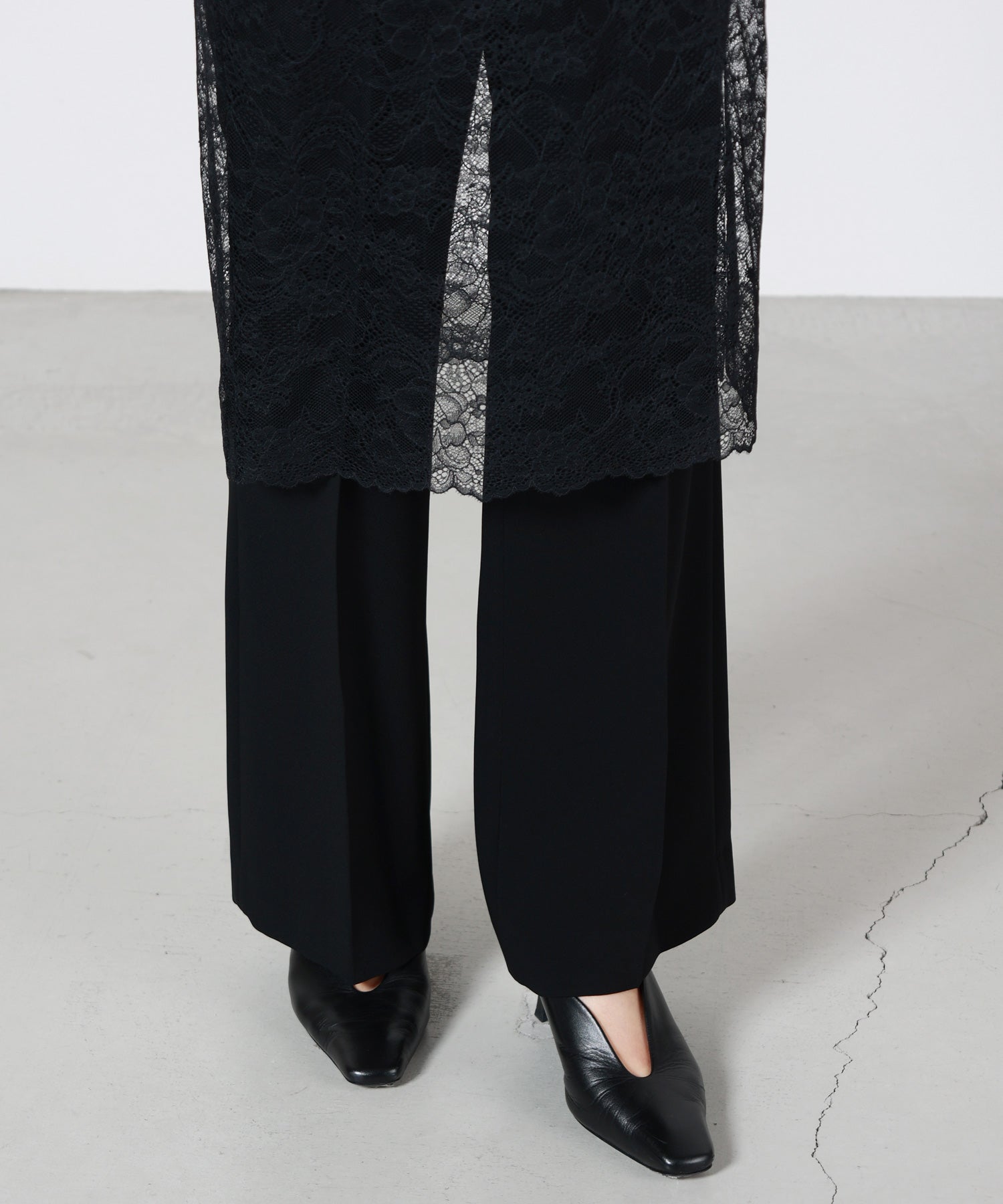 Mame Kurogouchi(マメ クロゴウチ)】 Raschel Lace Layered Trousers