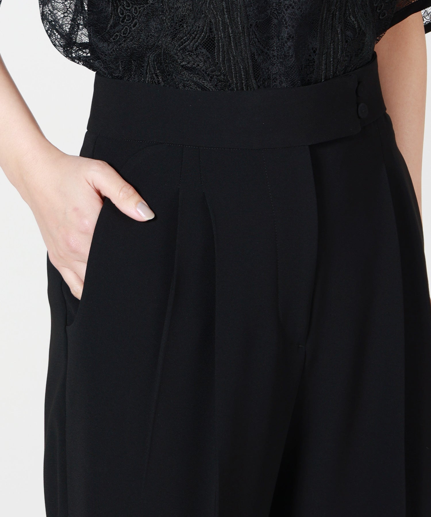 【最終価格】マメクロゴウチ　ブラックパンツ Mame Kurogouchi(マメ クロゴウチ)】 Triacetate Polyester High