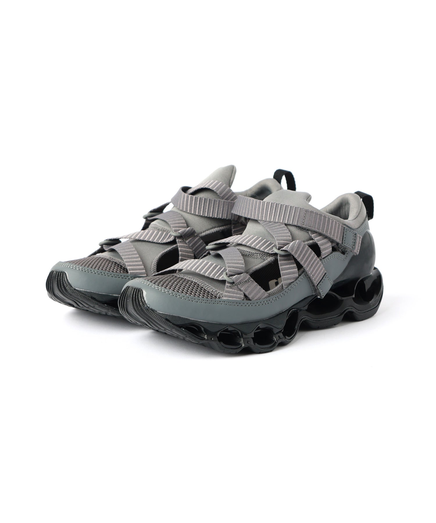 Dark gray / Black