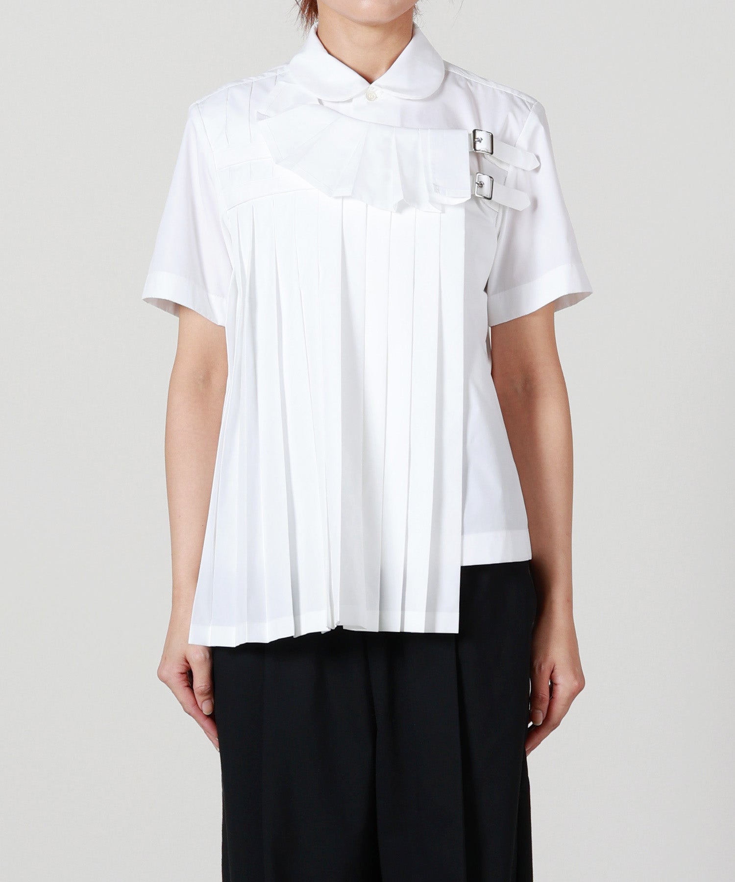 noir kei ninomiya(ノワール ケイニノミヤ)】 バックルシャツ｜PARIGOT