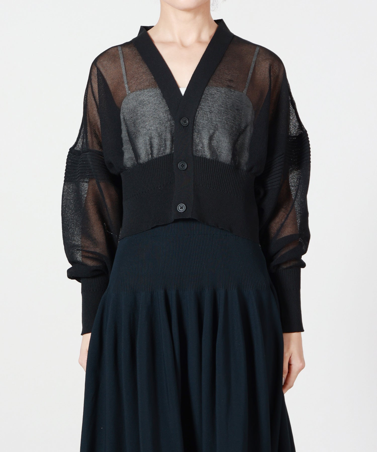 CFCL(シーエフシーエル)】 TC GARTER LUCENT CROPPED CARDIGAN