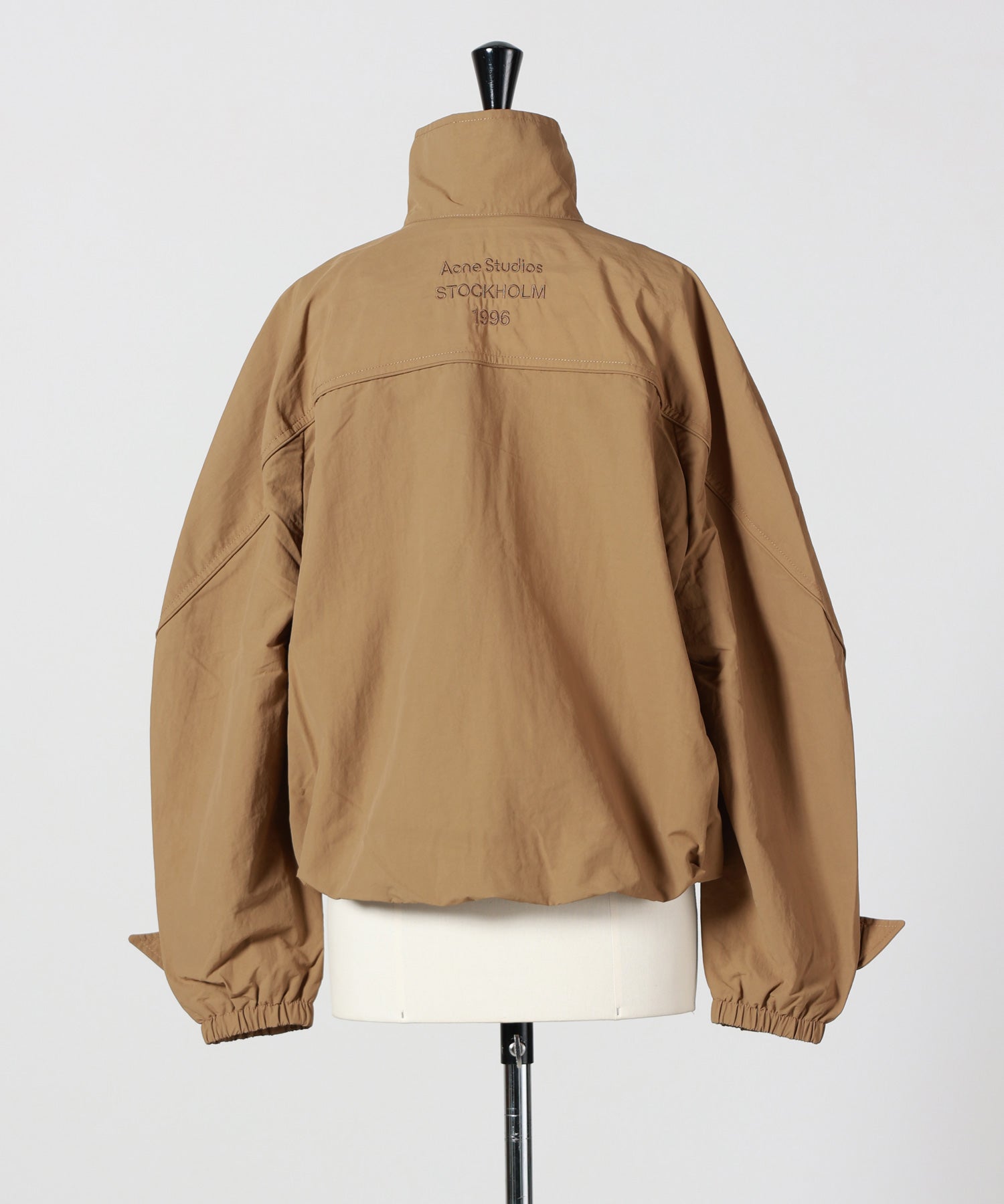 Acne Studios(アクネストゥディオズ)】 ナイロンロゴジャケット