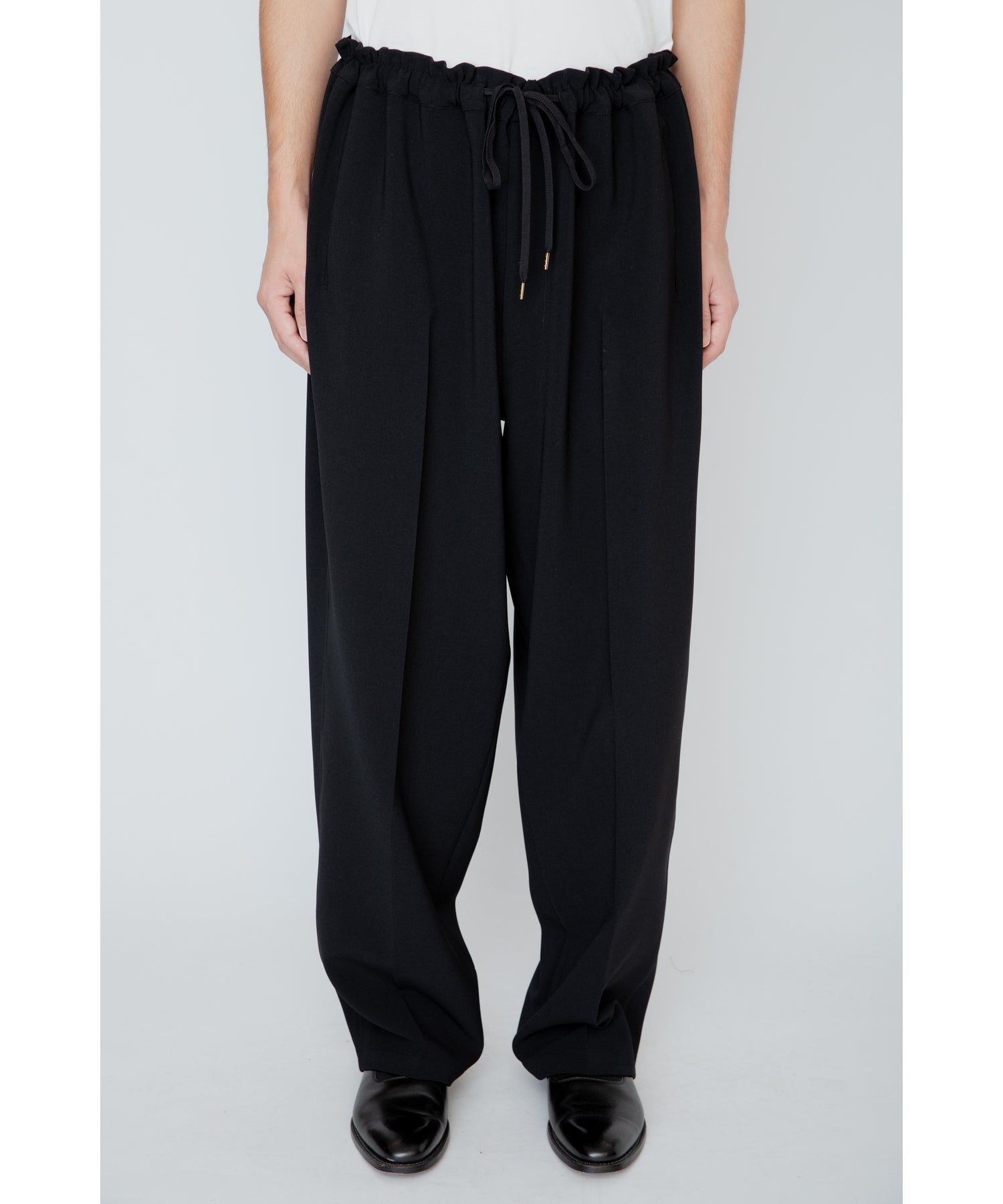 D(BLACK)
