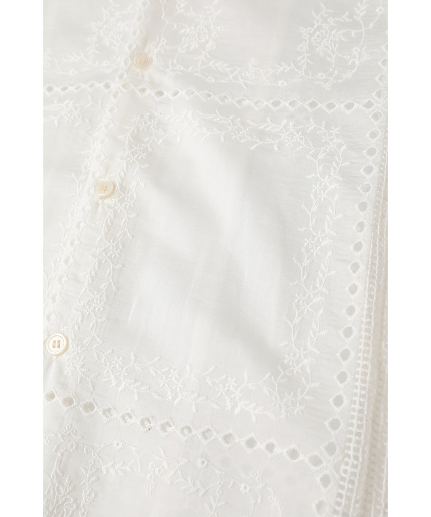 CLANE(クラネ)】 EMBROIDERY LACE BOX SHIRTS｜PARIGOT ONLINE（パリゴ