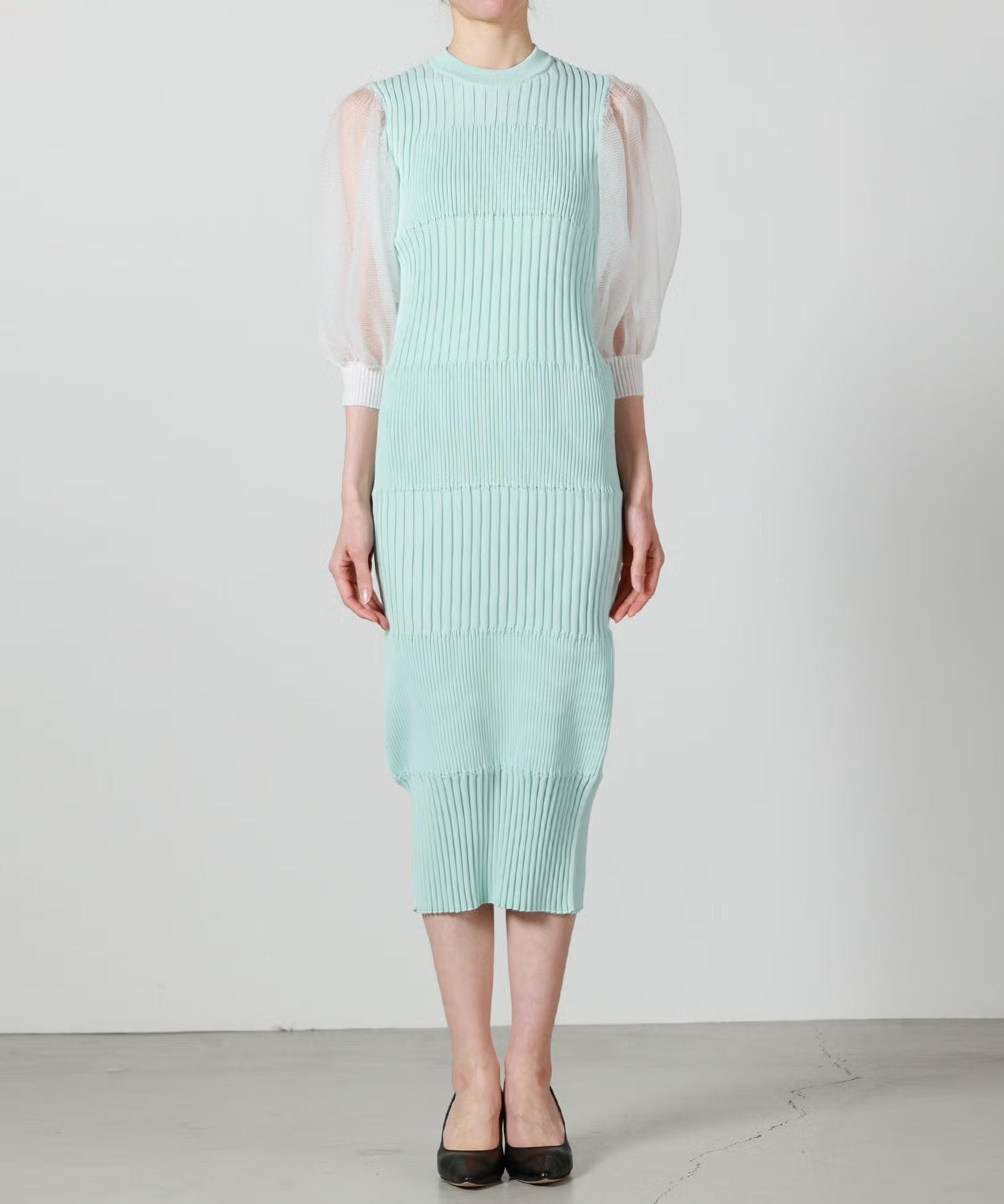 CFCL(シーエフシーエル)】 FLUTED LUCENT PUFF SLEEVE DRESS｜PARIGOT