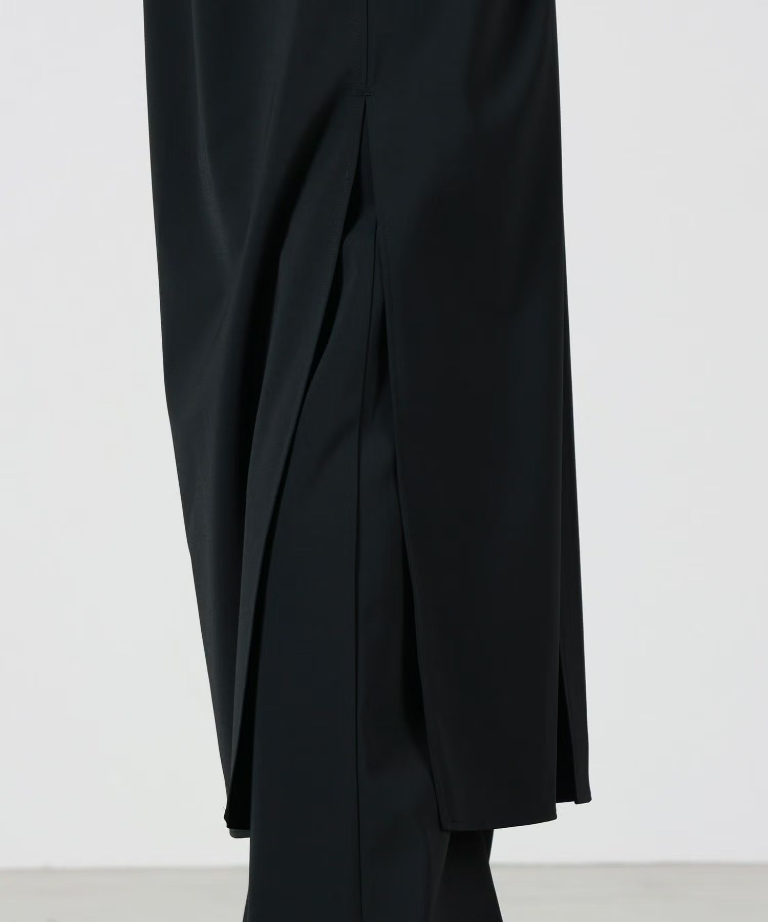 HYKE(ハイク)】 《26AW予約》MAXI SHIRT DRESS｜PARIGOT ONLINE