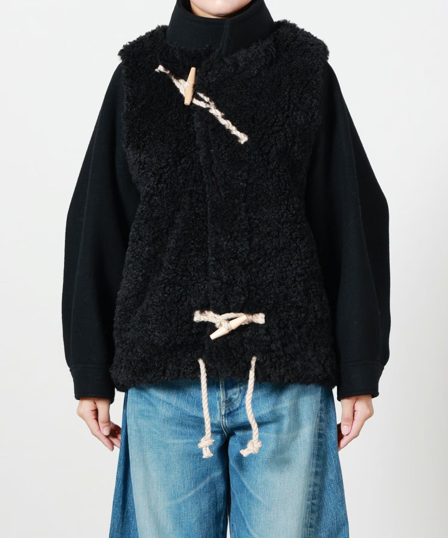 HYKE(ハイク)】 《26AW予約》DOUBLE FACE FAUX SHERLING DUFFLE JACKET
