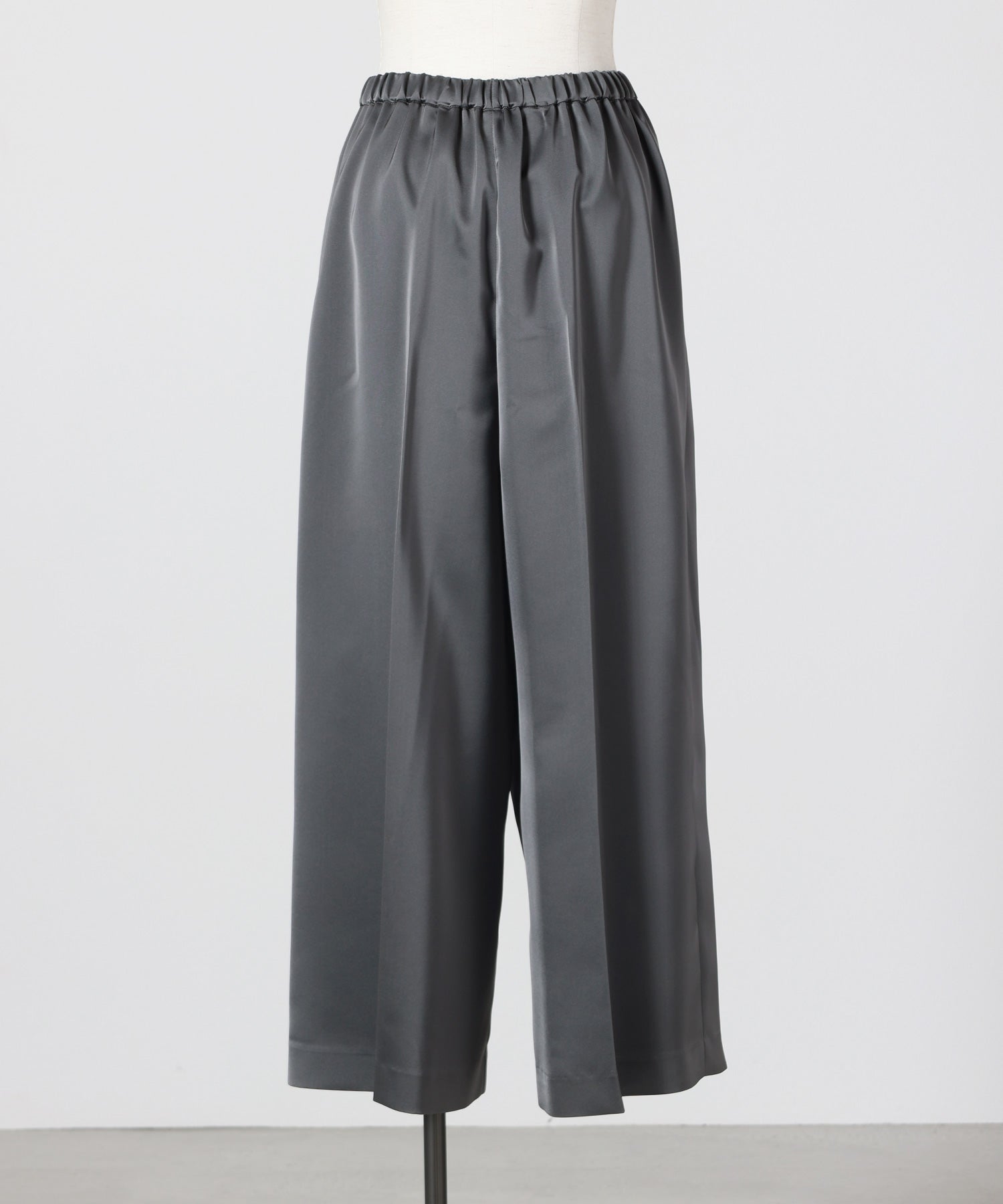ENFOLDグレー サルエルパンツ ボタン付き裾 ENFOLD(エンフォルド)】 CROPPED SAROUEL-PANTS｜PARIGOT ONLINE