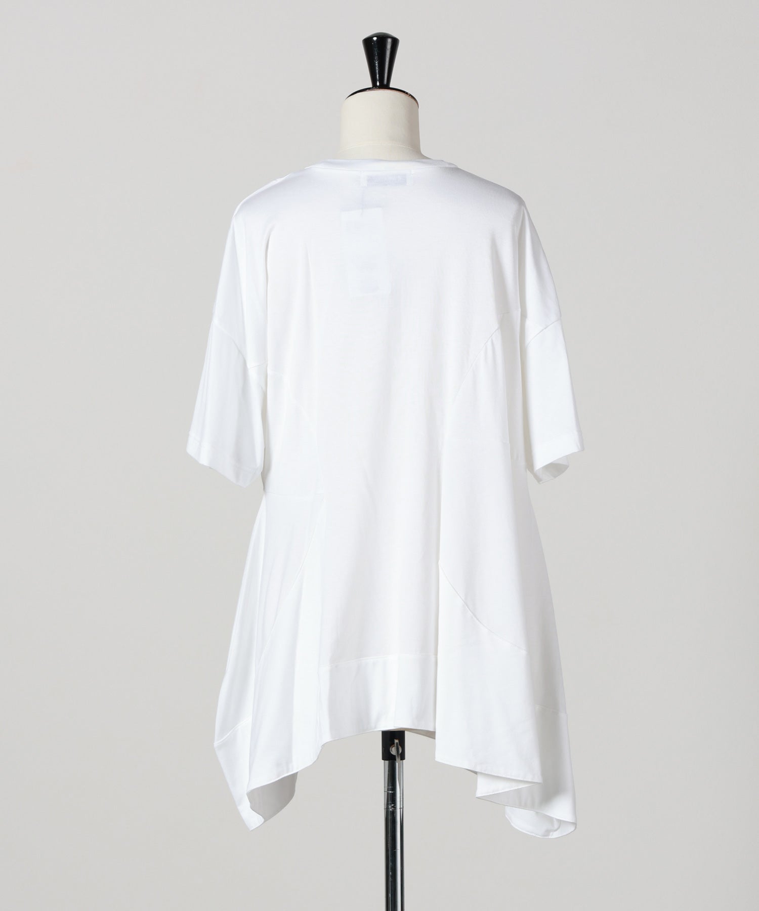 ENFOLD(エンフォルド)】 ASYMMETRY SOLID T-SHIRT｜PARIGOT ONLINE
