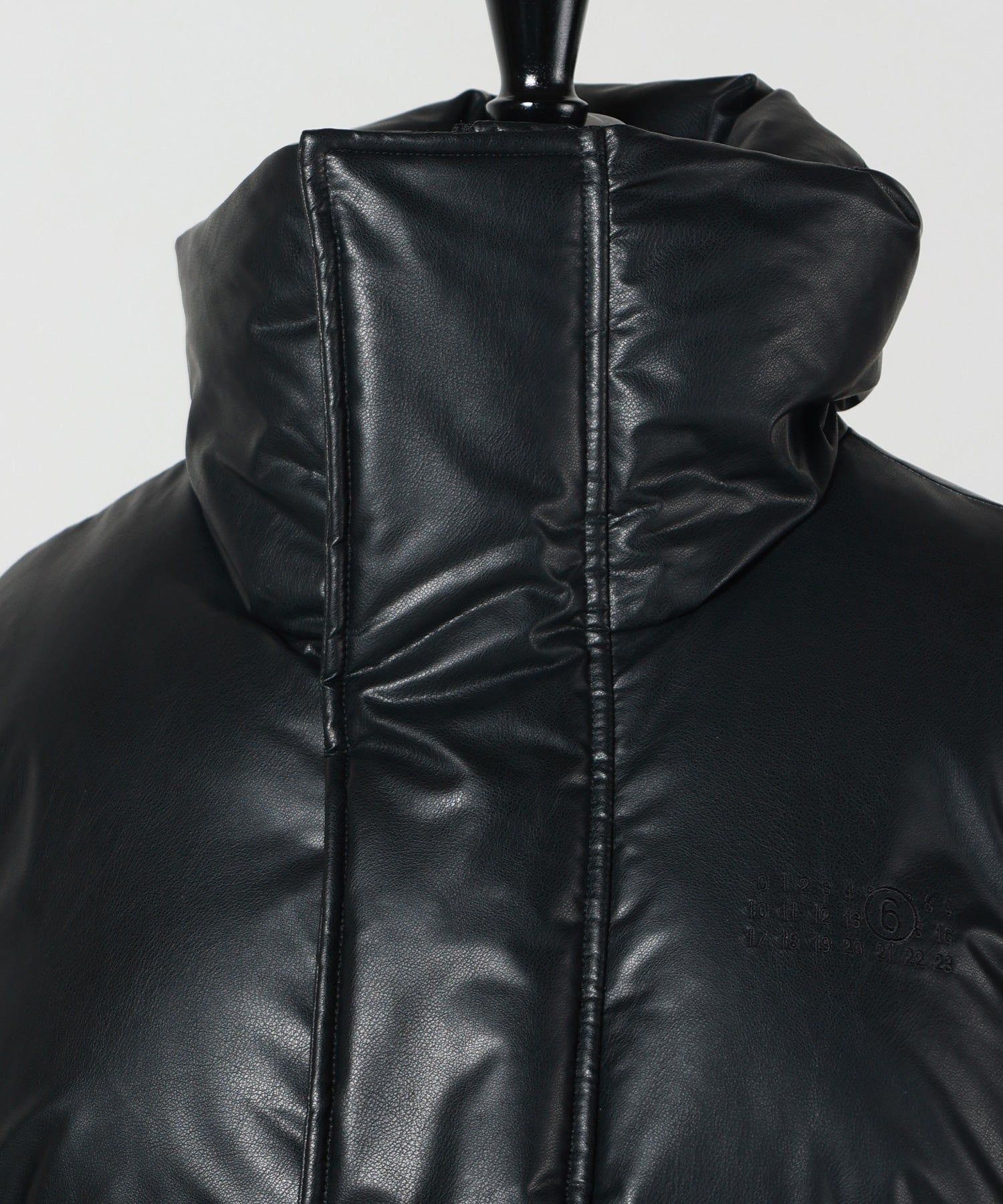 MM6 Maison Margiela(エムエムシックス メゾン マルジェラ)】 パデッド
