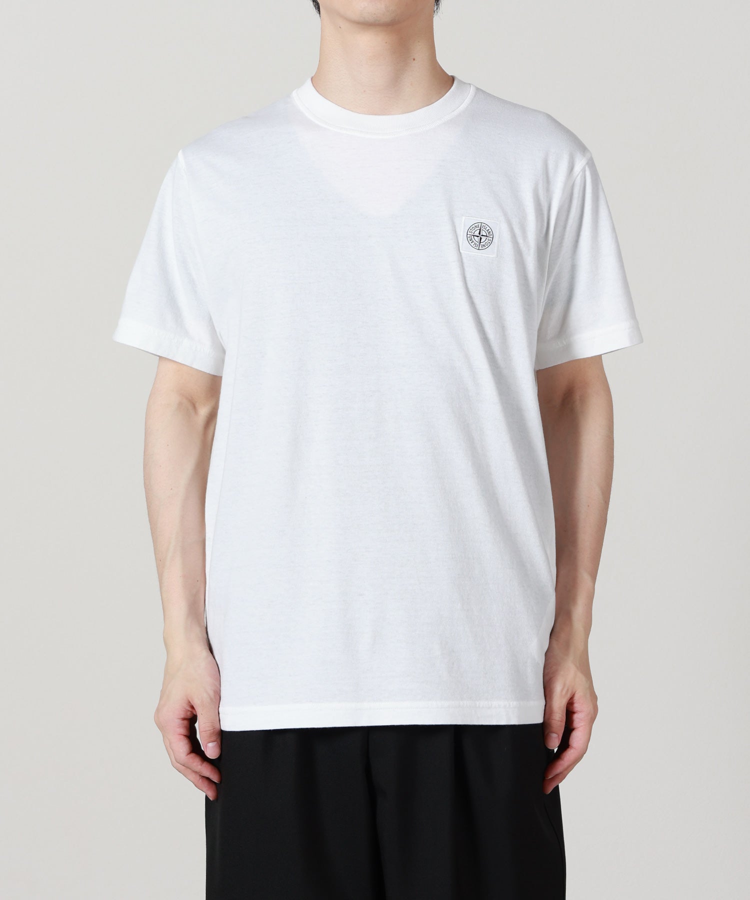 STONE ISLAND(ストーンアイランド)】 2100237 COMPASS PATCH COTTON