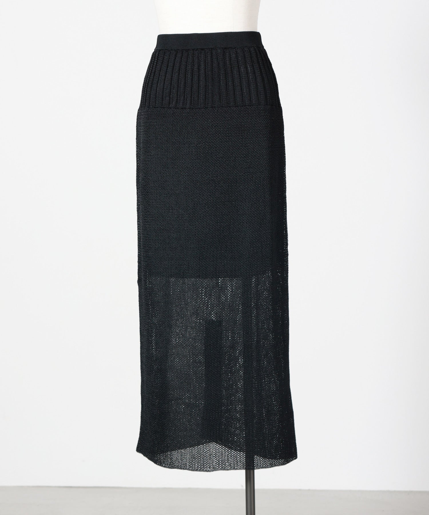 09(BLACK)