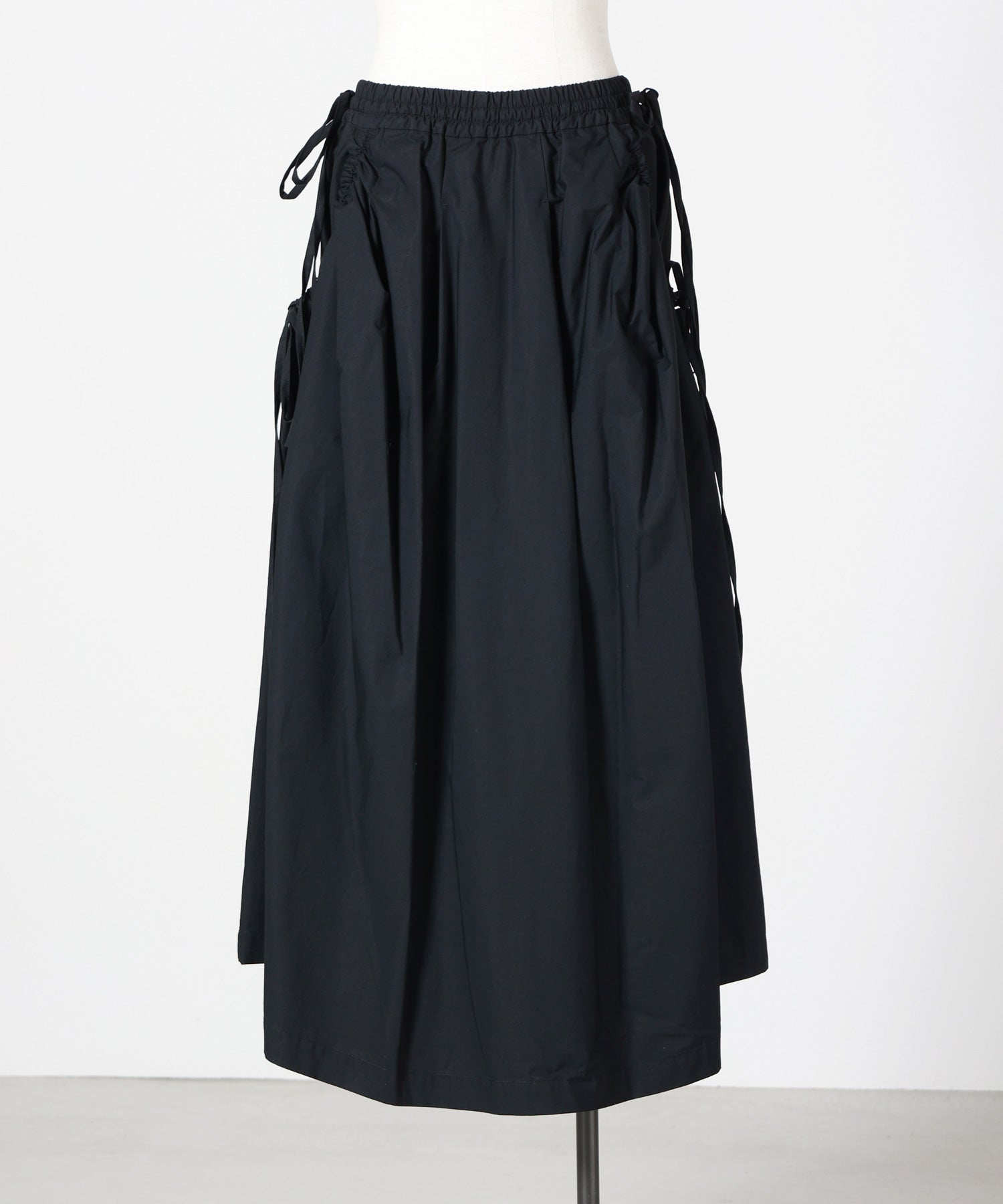 09(BLACK)