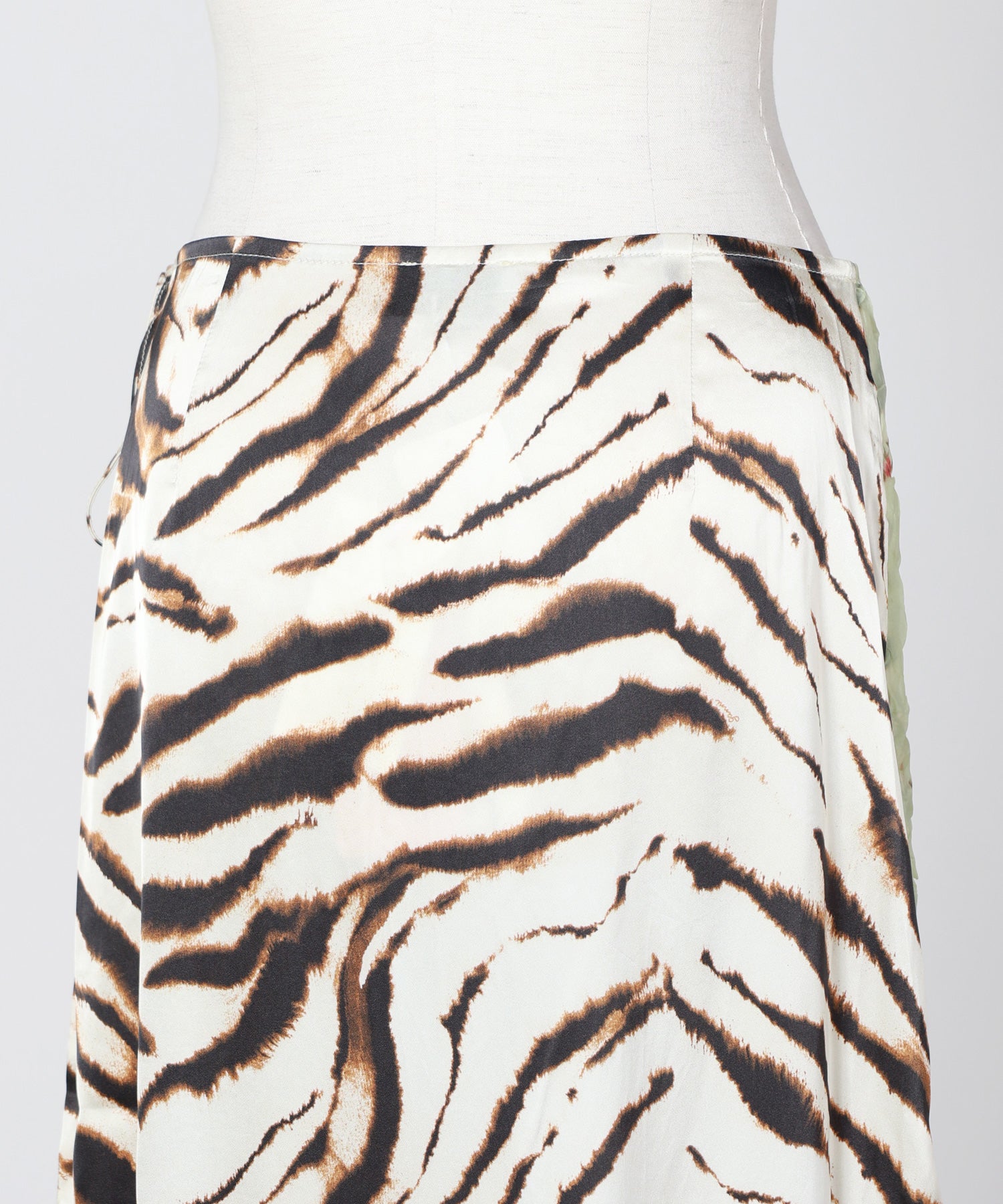 GANNI(ガニー)】 Mixed Print Midi Skirt｜PARIGOT ONLINE（パリゴ